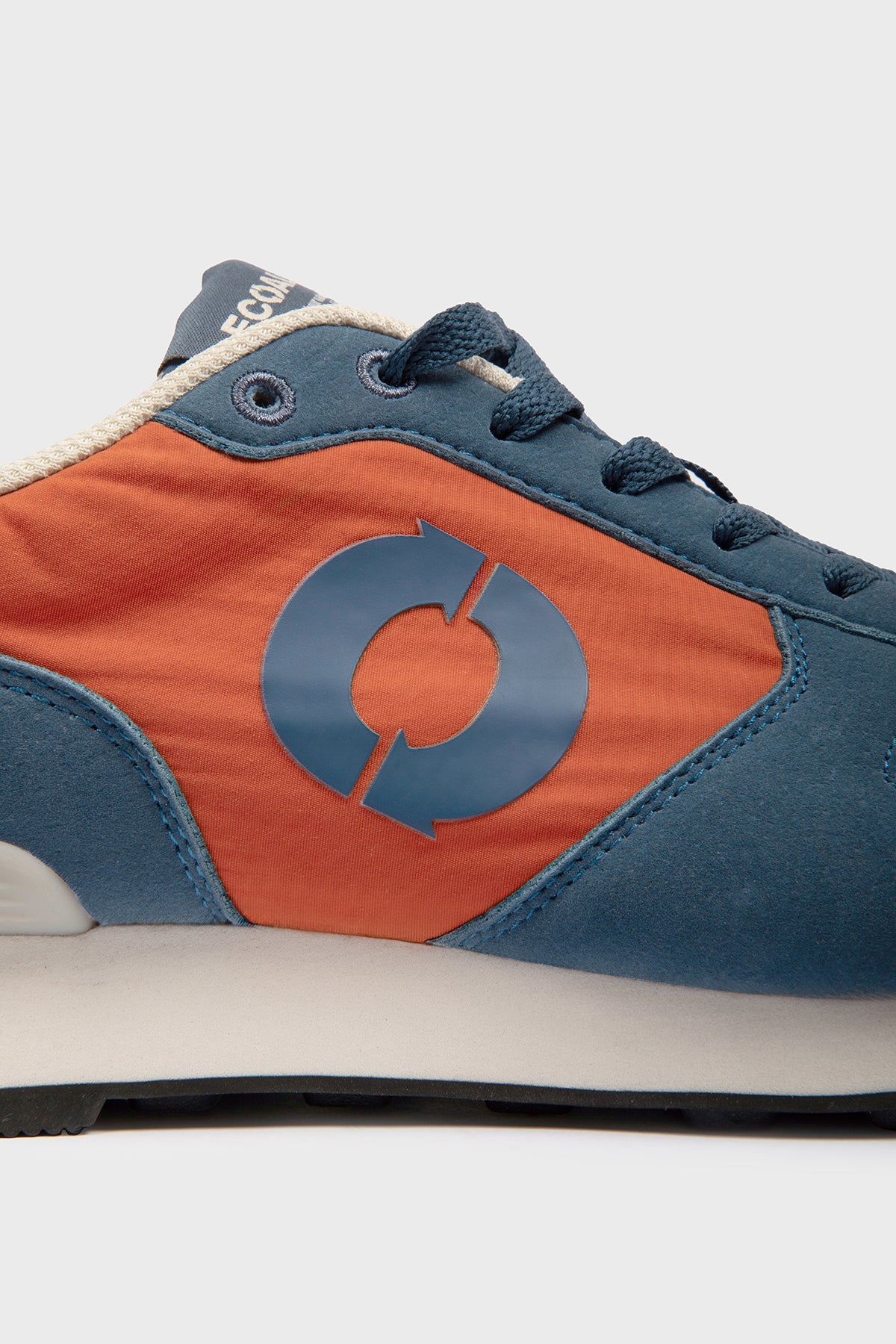 BLUE AND ORANGE UCLA TRAINERS
