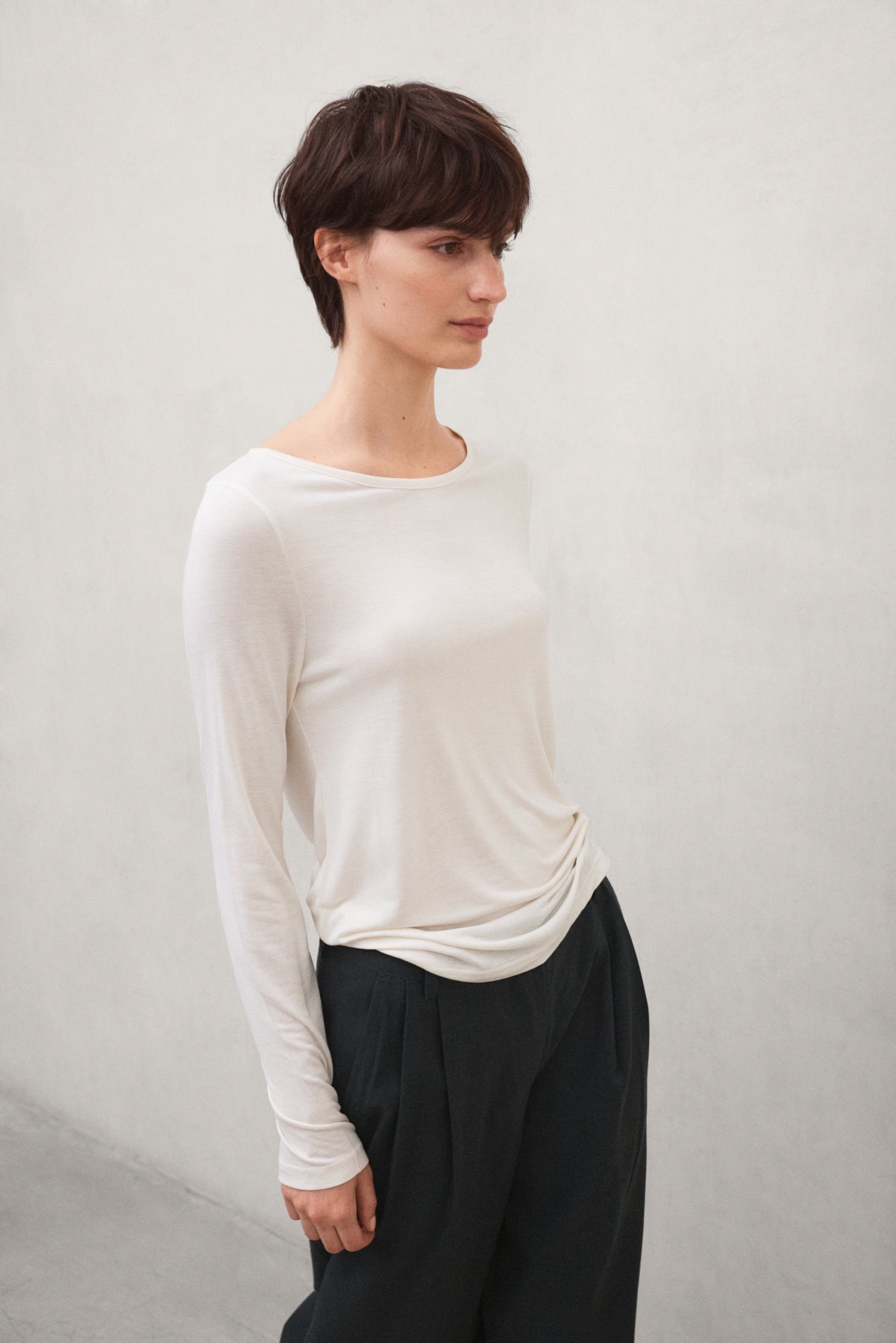 WHITE BOLONA T-SHIRT