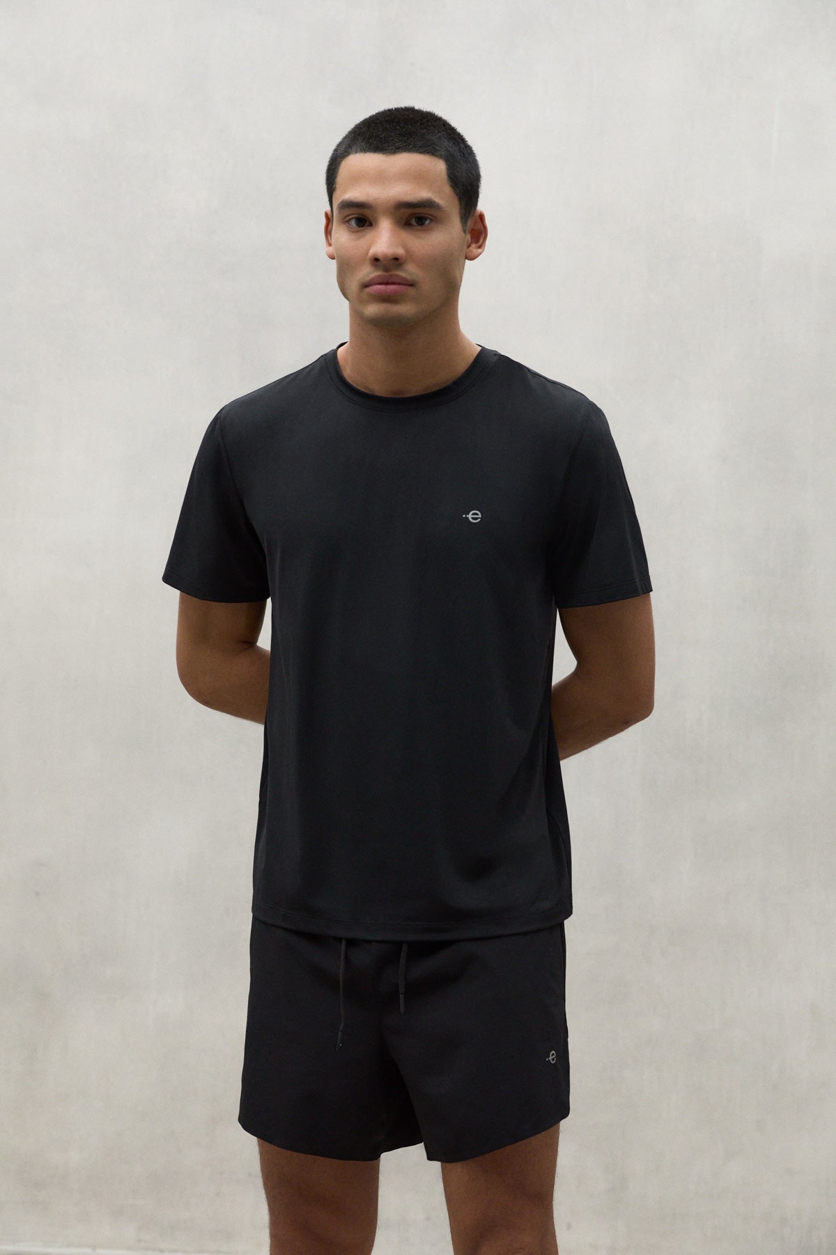 ZURICH T-SHIRT BLACK