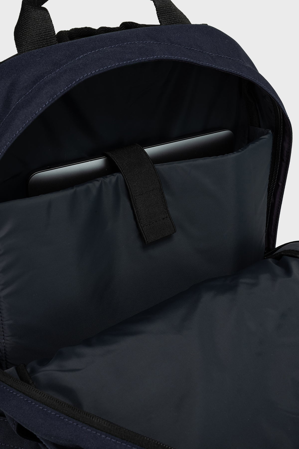 NAVY BLUE BERGEN BACKPACK
