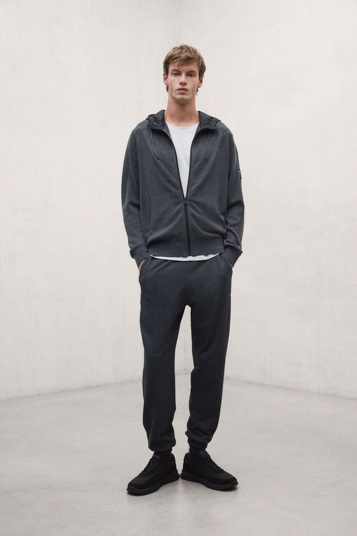 HYBRIDJACKE BIRNE DUNKELGRAU