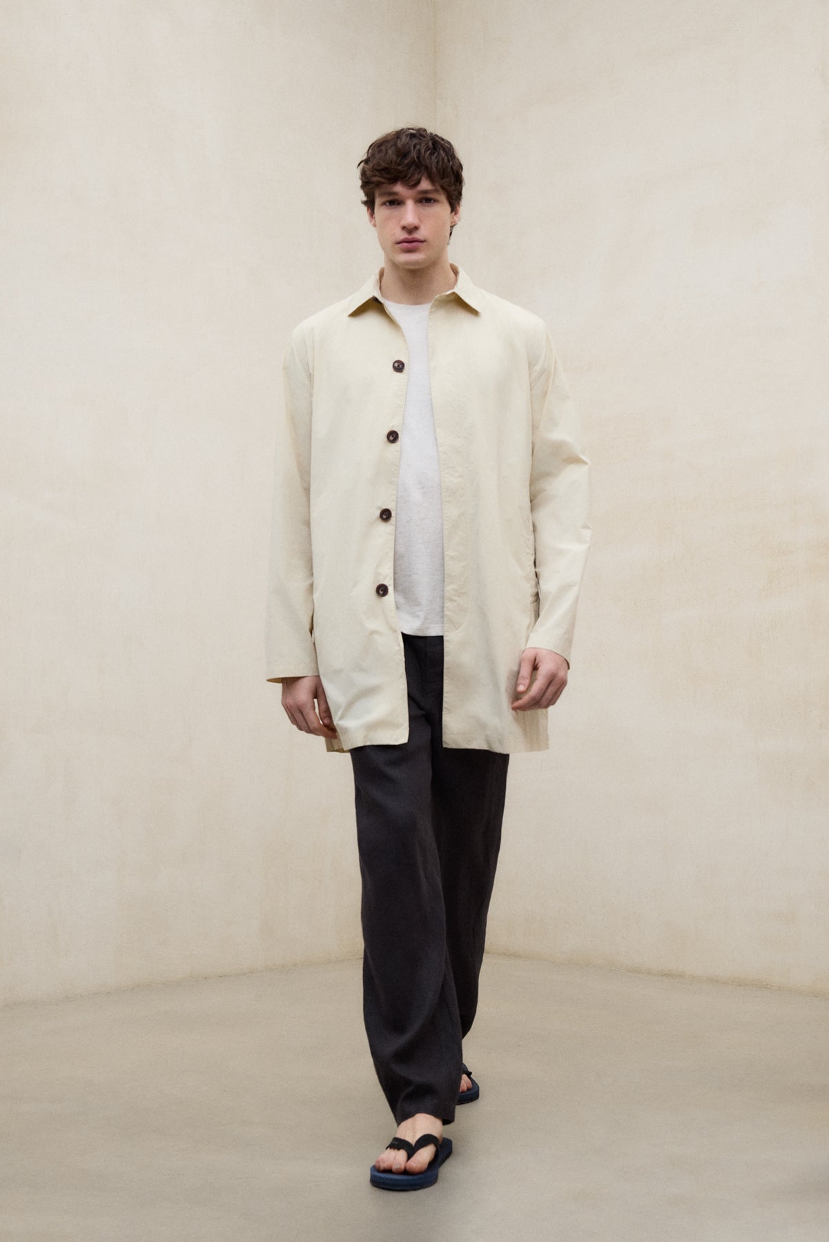 BEIGE PACKABLE VESTAL TRENCH COAT