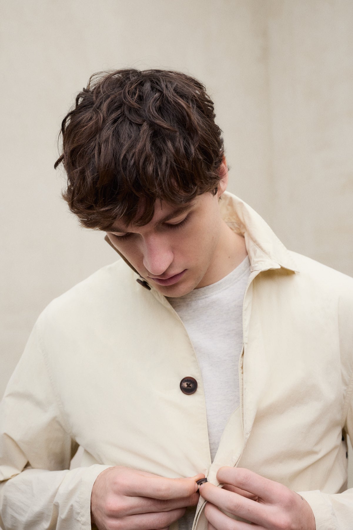 BEIGE PACKABLE VESTAL TRENCH COAT