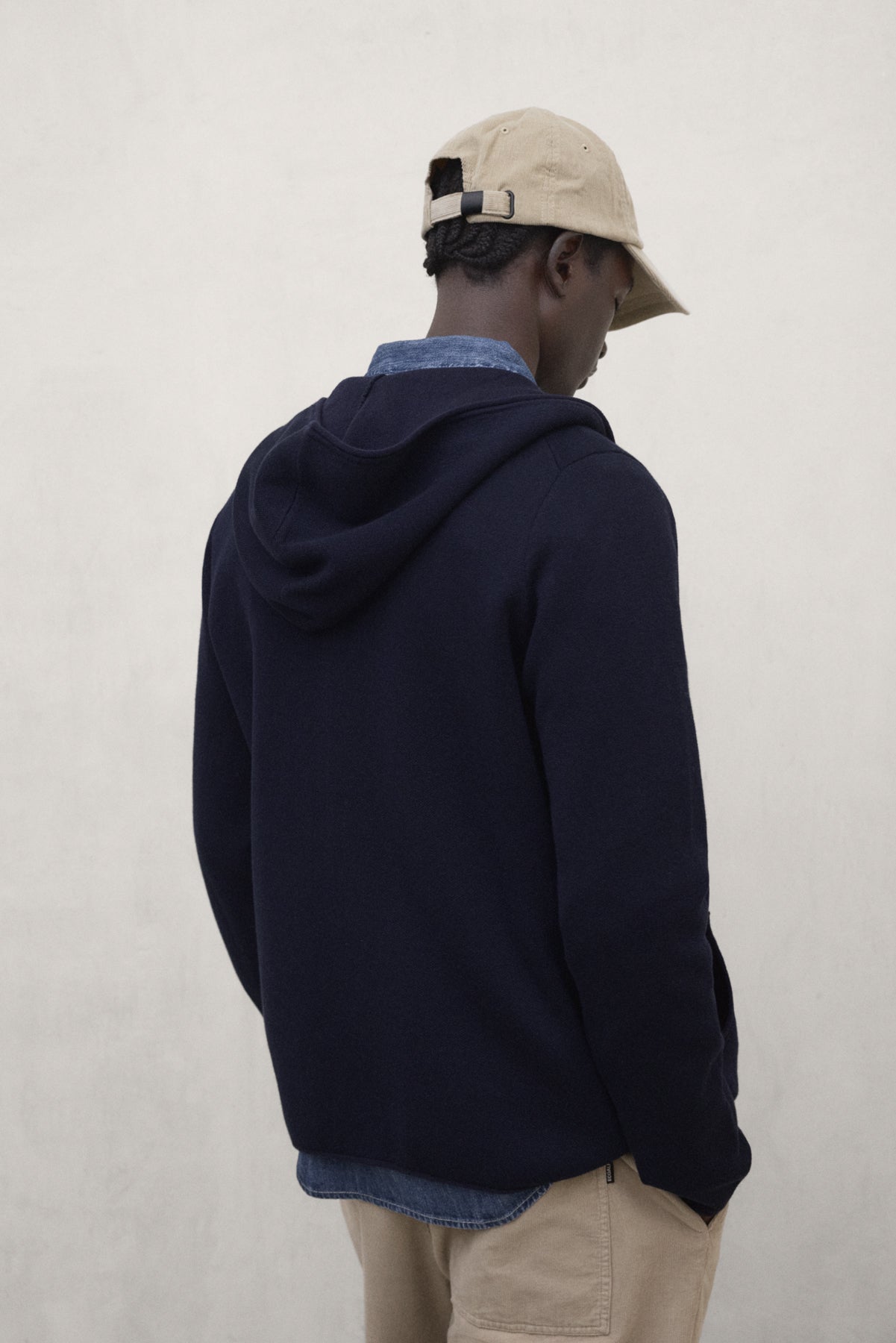 NAVY BLUE ACACIA SWEATER