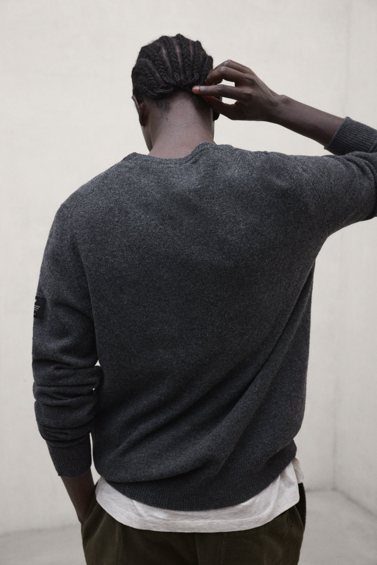 JERSEY LAGUNA GRIS OSCURO CON ETIQUETA