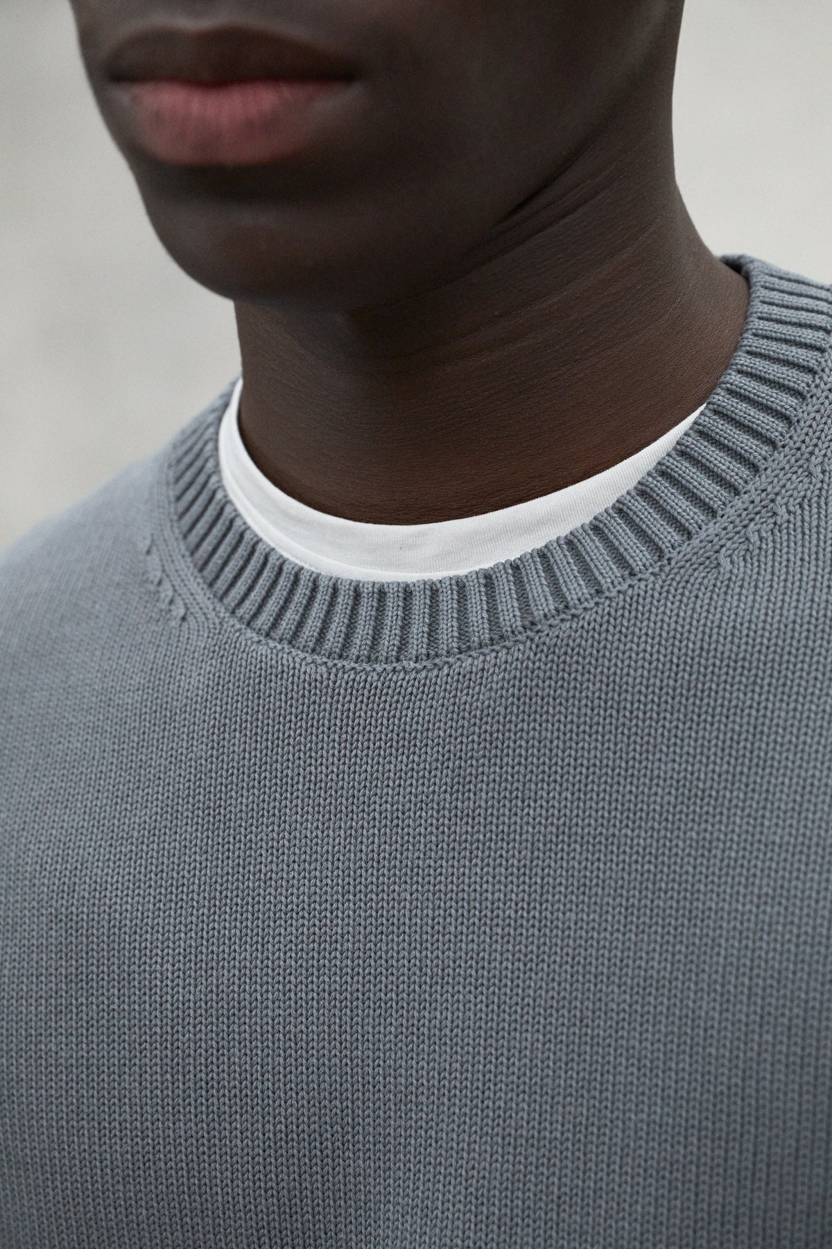 GREY TAIL SWEATER
