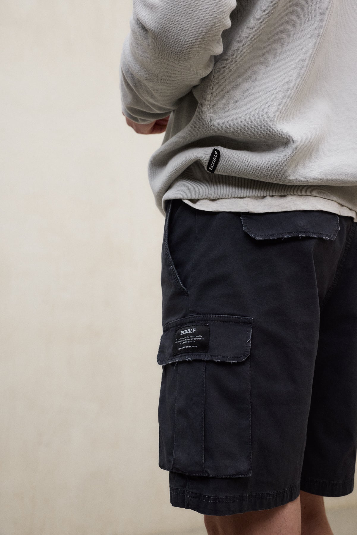 SHORTS ETHICARGO GRIS OSCURO