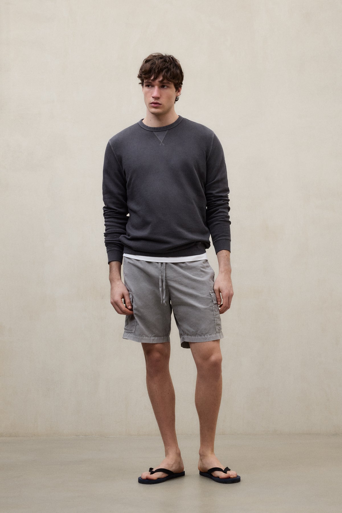 SWEATSHIRT GOLA DUNKELGRAU