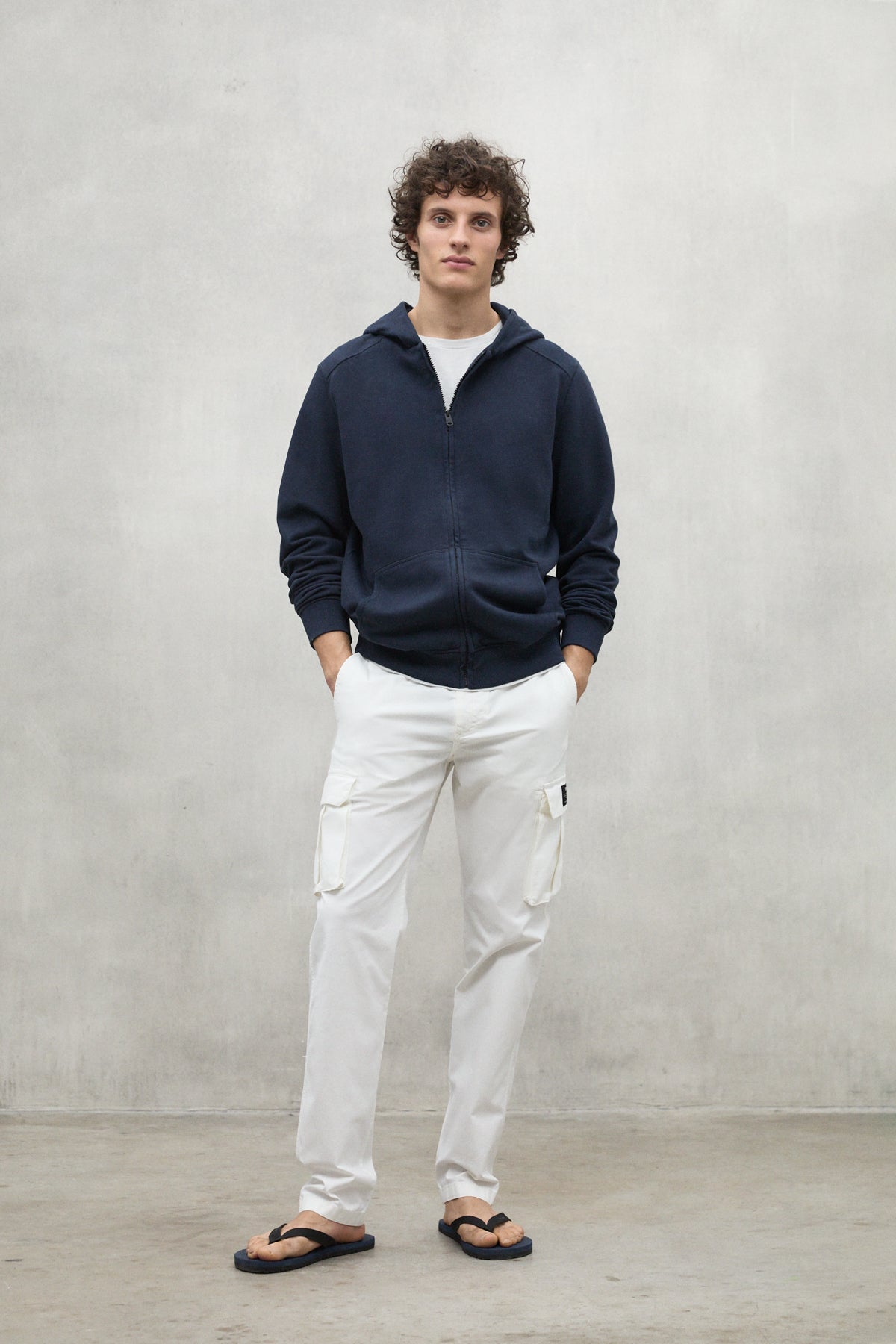 NAVY BLUE RENA SWEATSHIRT