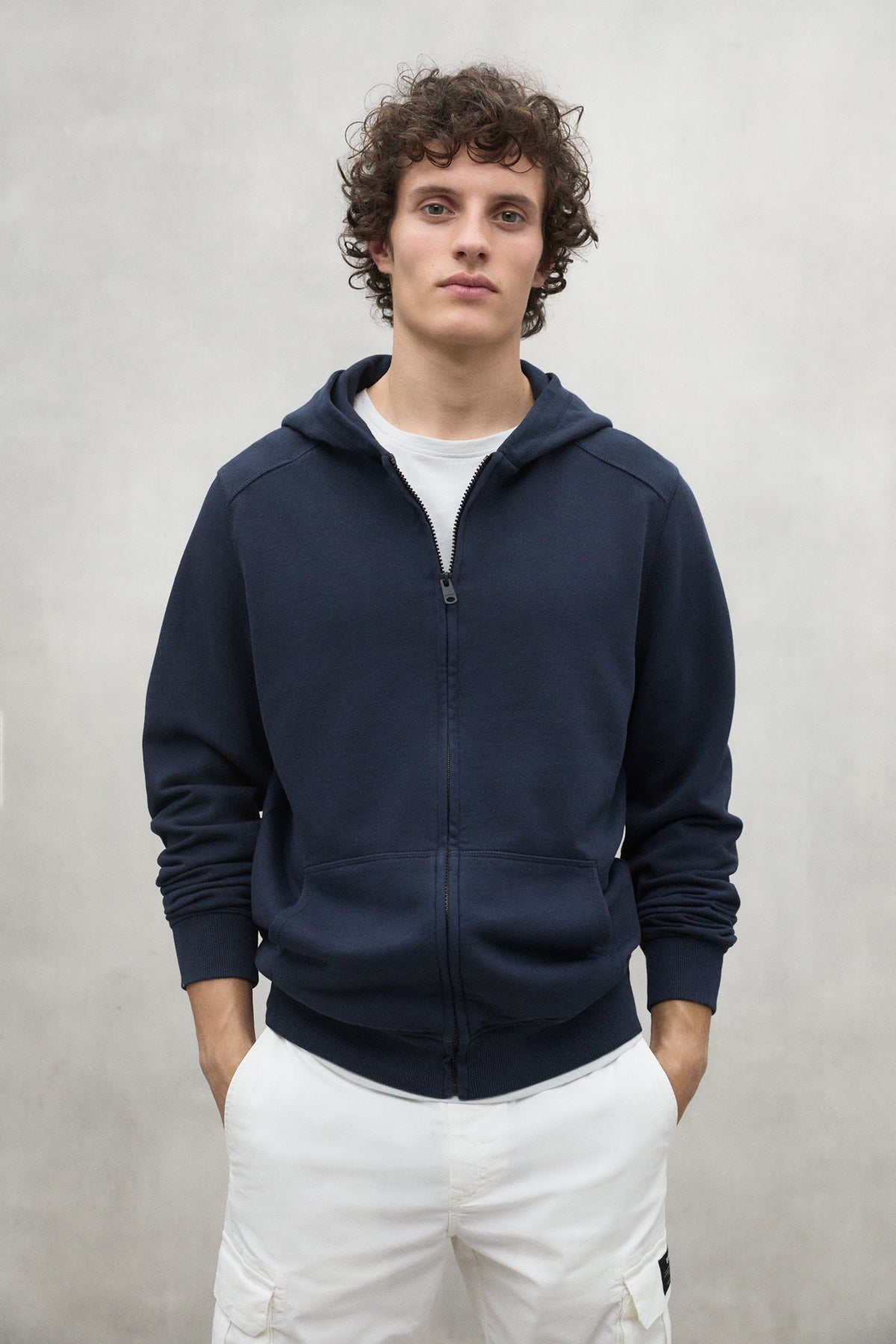 NAVY BLUE RENA SWEATSHIRT