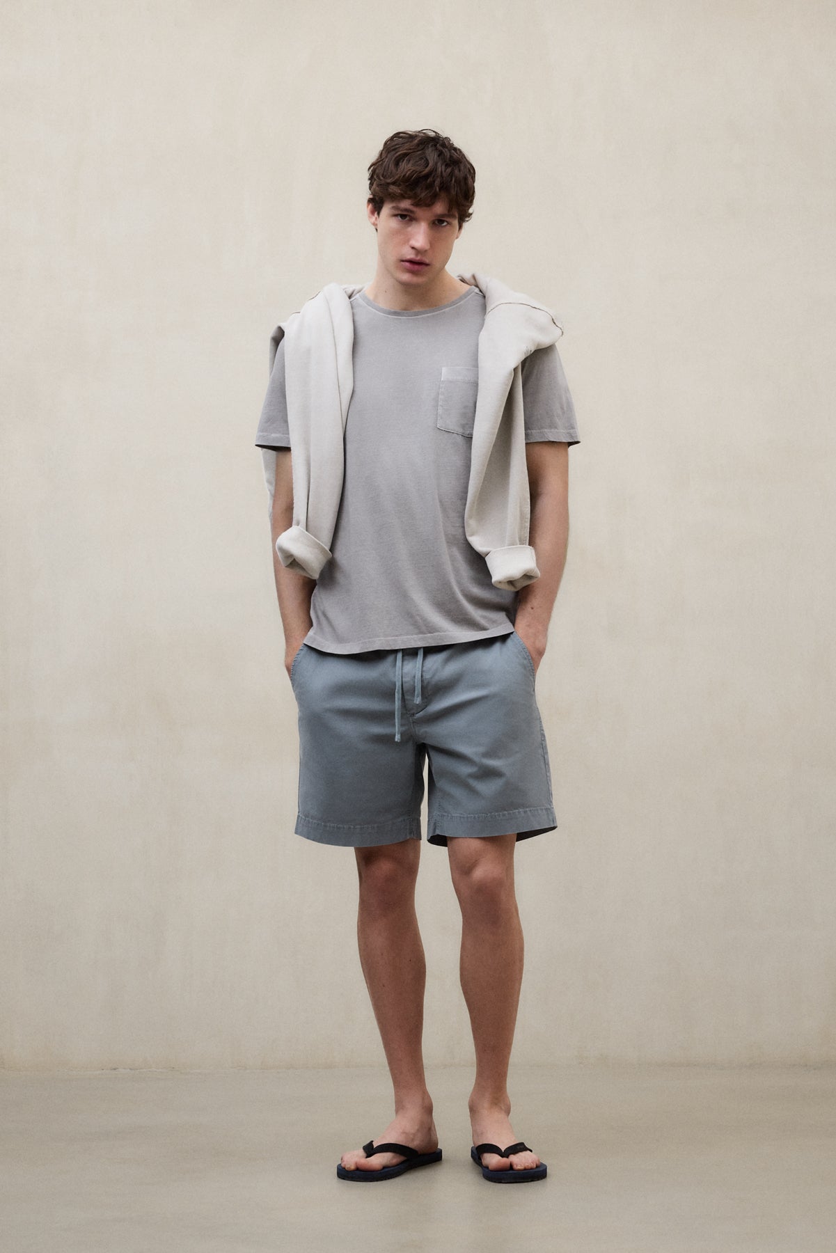 CAMISETA ALMA GRIS OSCURO