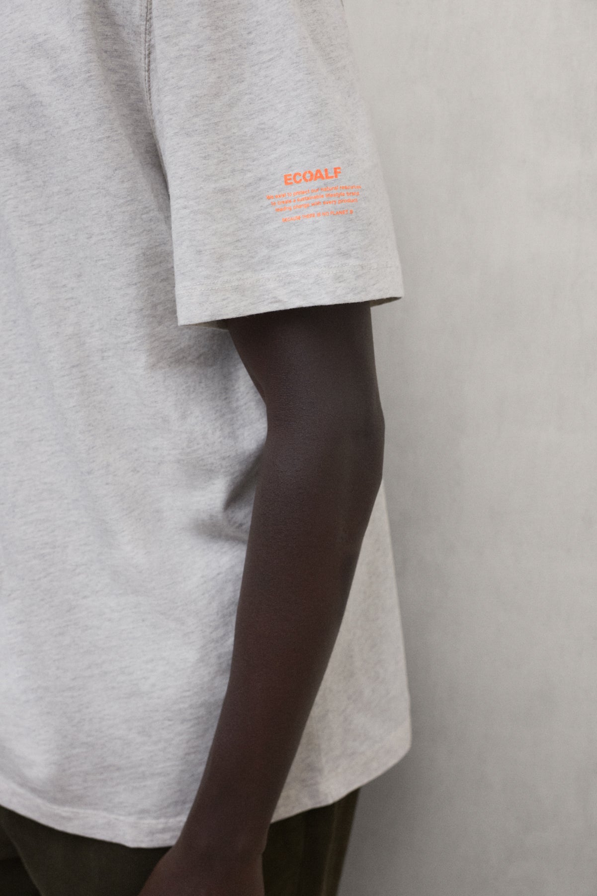 BEIGE CIR T-SHIRT