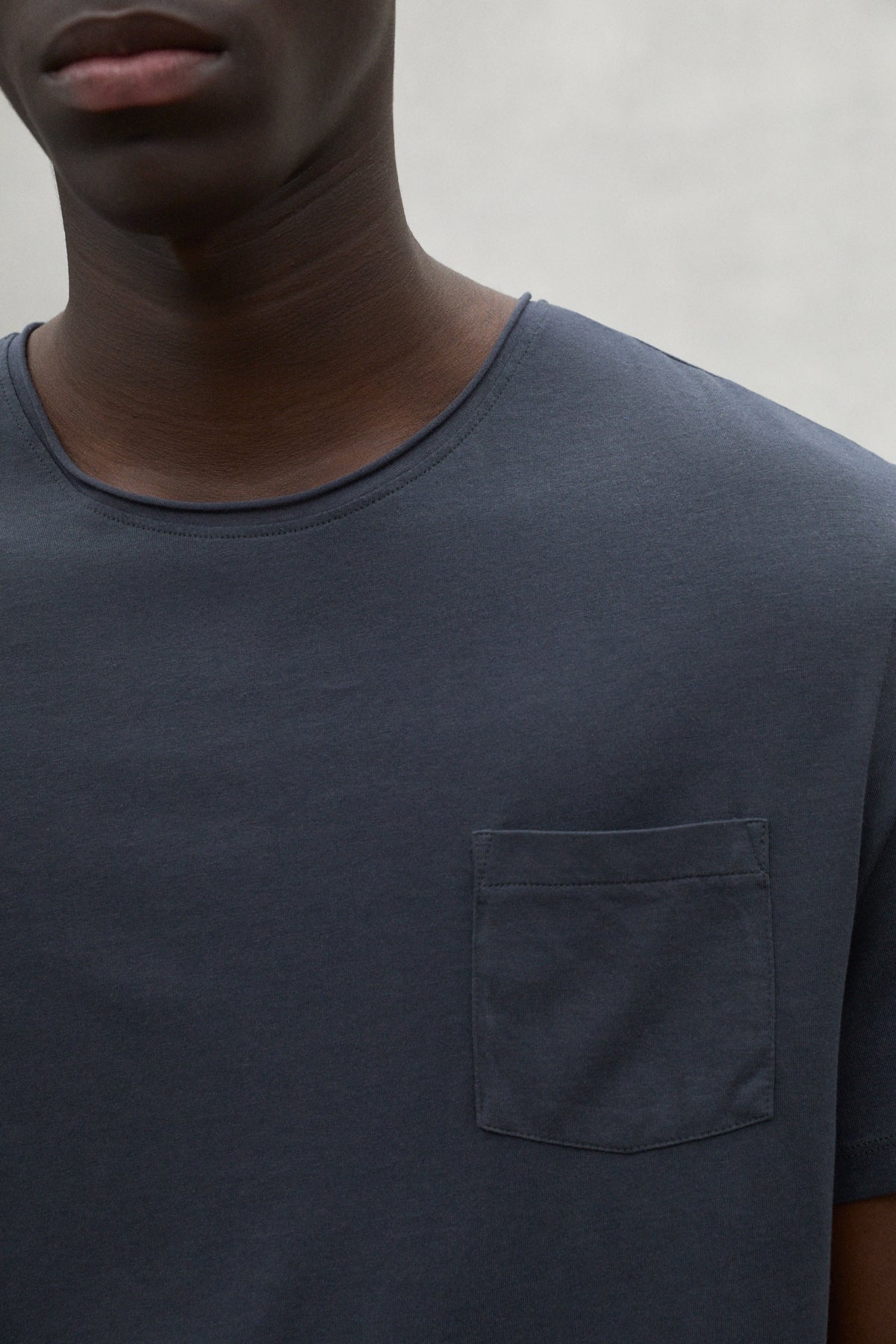 DARK GREY NAJAC T-SHIRT