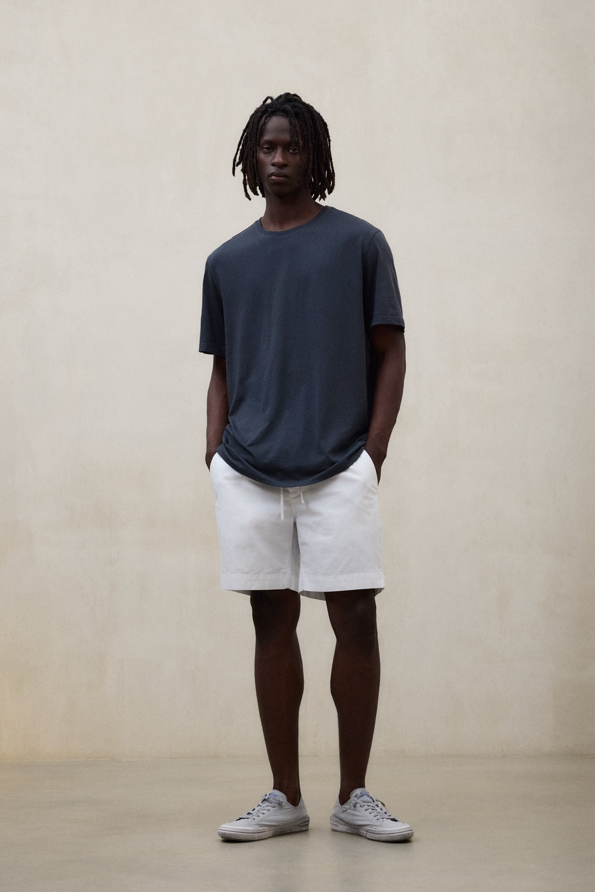 CAMISETA TRUCA GRIS OSCURO