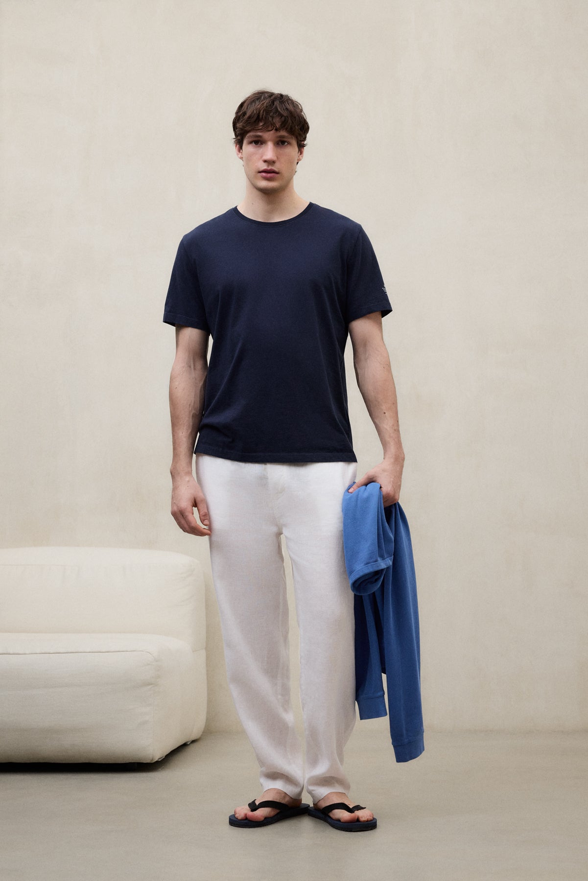 NAVY BLUE VENT T-SHIRT