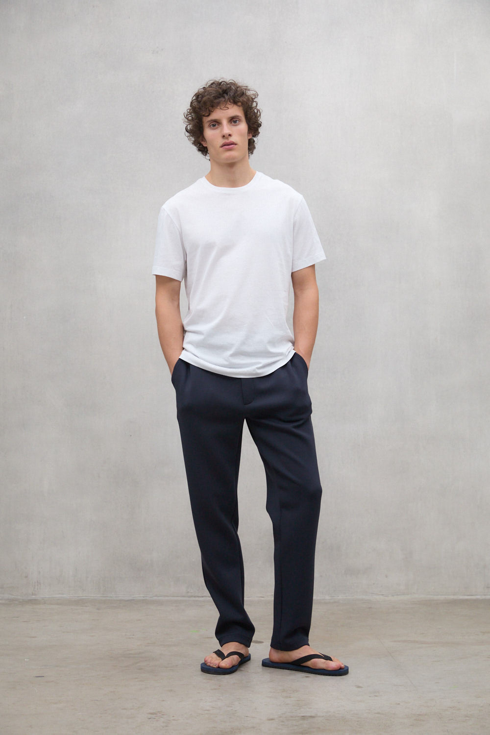 CAMISETA REGENERATION BLANCO Y NEGRO