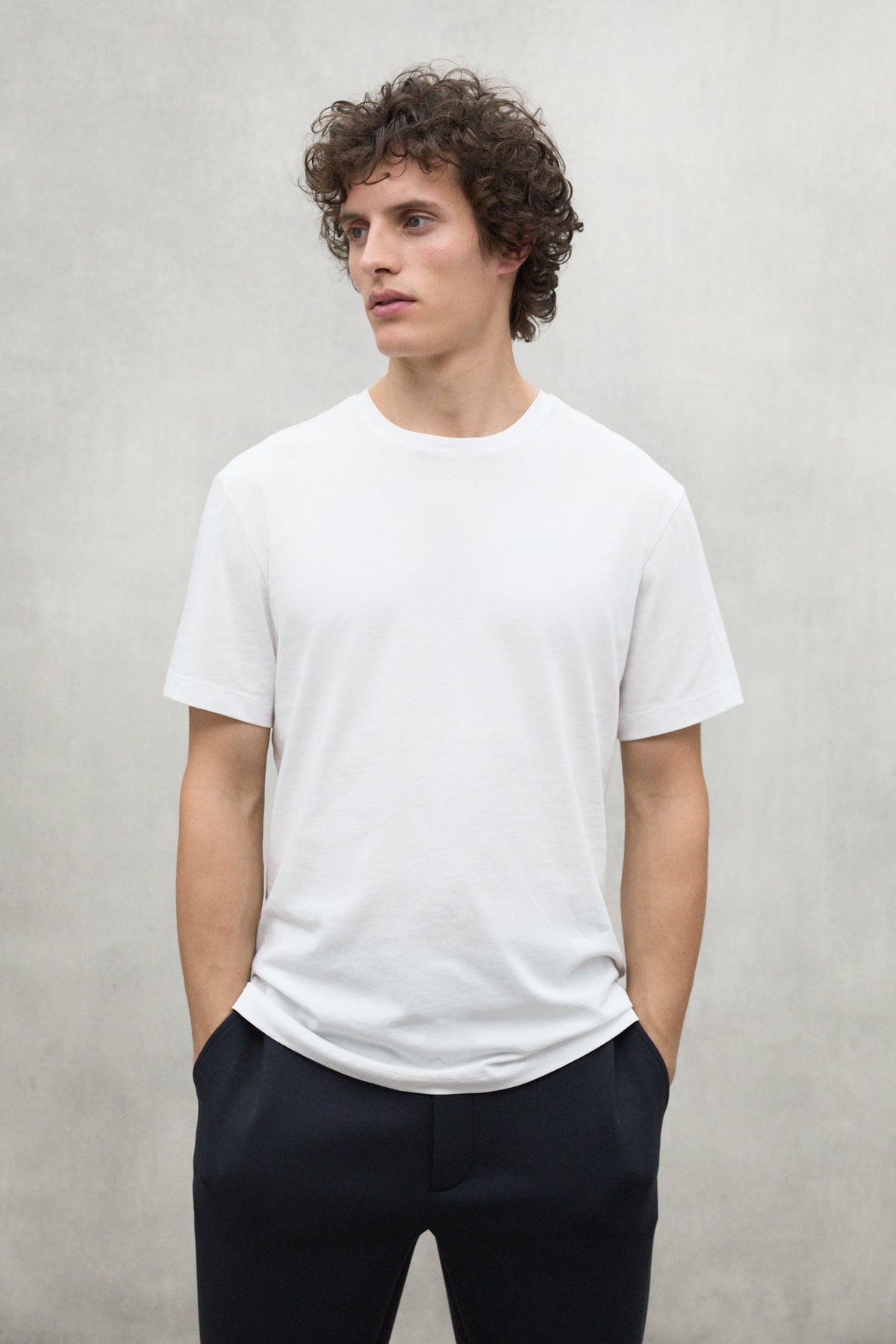 REGENERATION T-SHIRT WEISS UND SCHWARZ