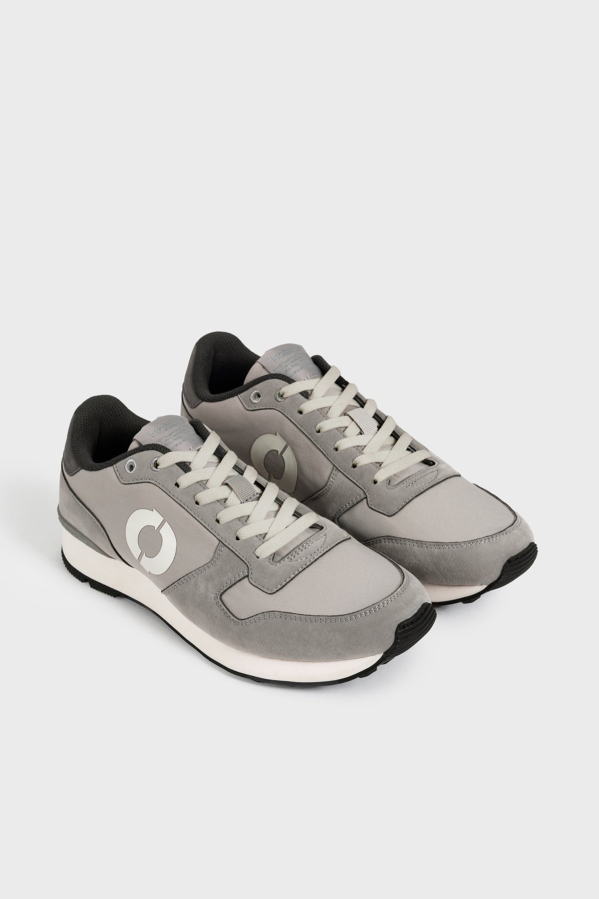 GREY UCLA TRAINERS