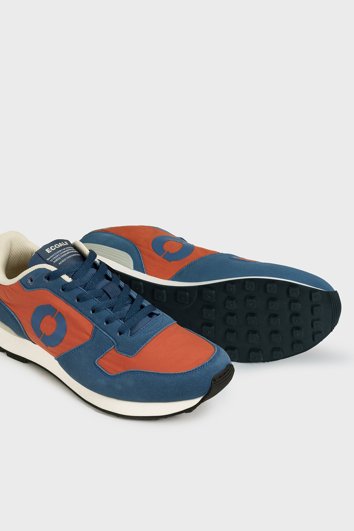 BLUE AND ORANGE UCLA TRAINERS