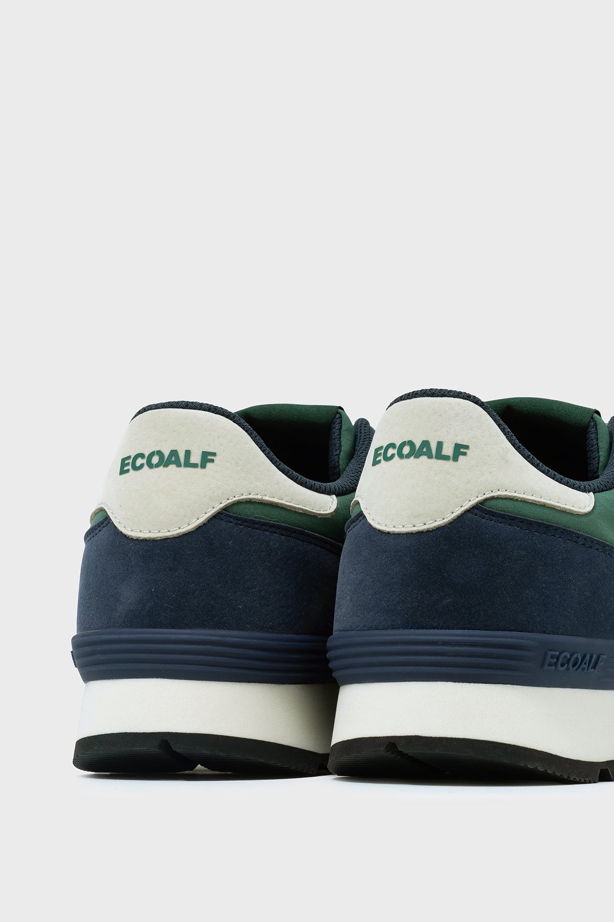 BASKETS UCLA BLEU ET VERT