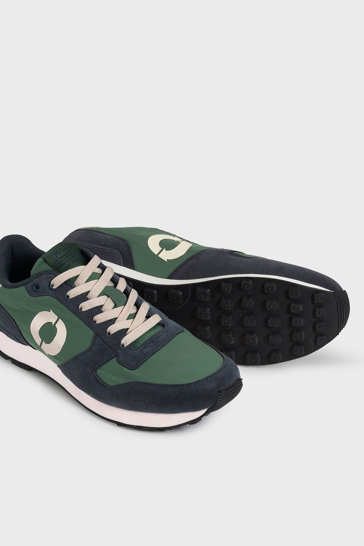 BASKETS UCLA BLEU ET VERT