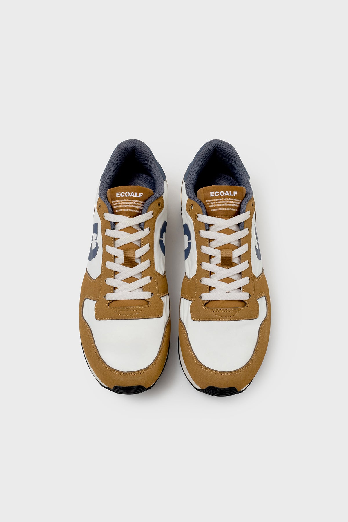 BEIGE AND ORANGE UCLA TRAINERS