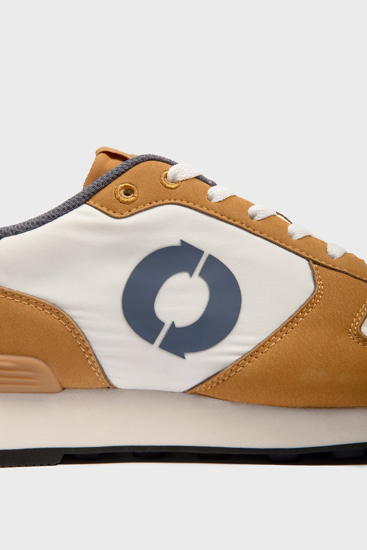 SNEAKERS UCLA BEIGE E ARANCIONI