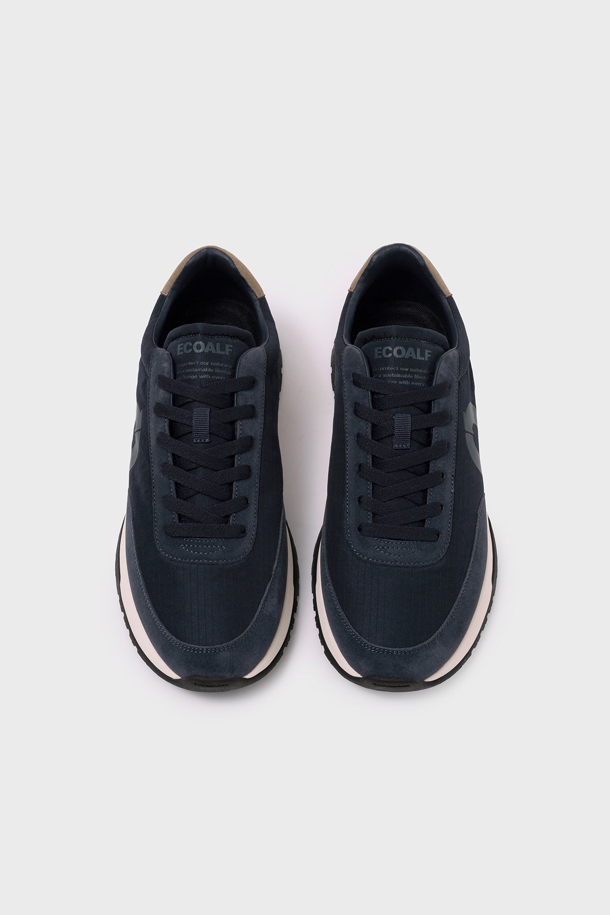 NAVY BLUE VENTURA TRAINERS