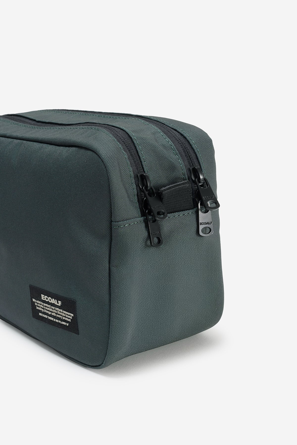 GREEN UNISEX SPORTS TOILETRY BAG