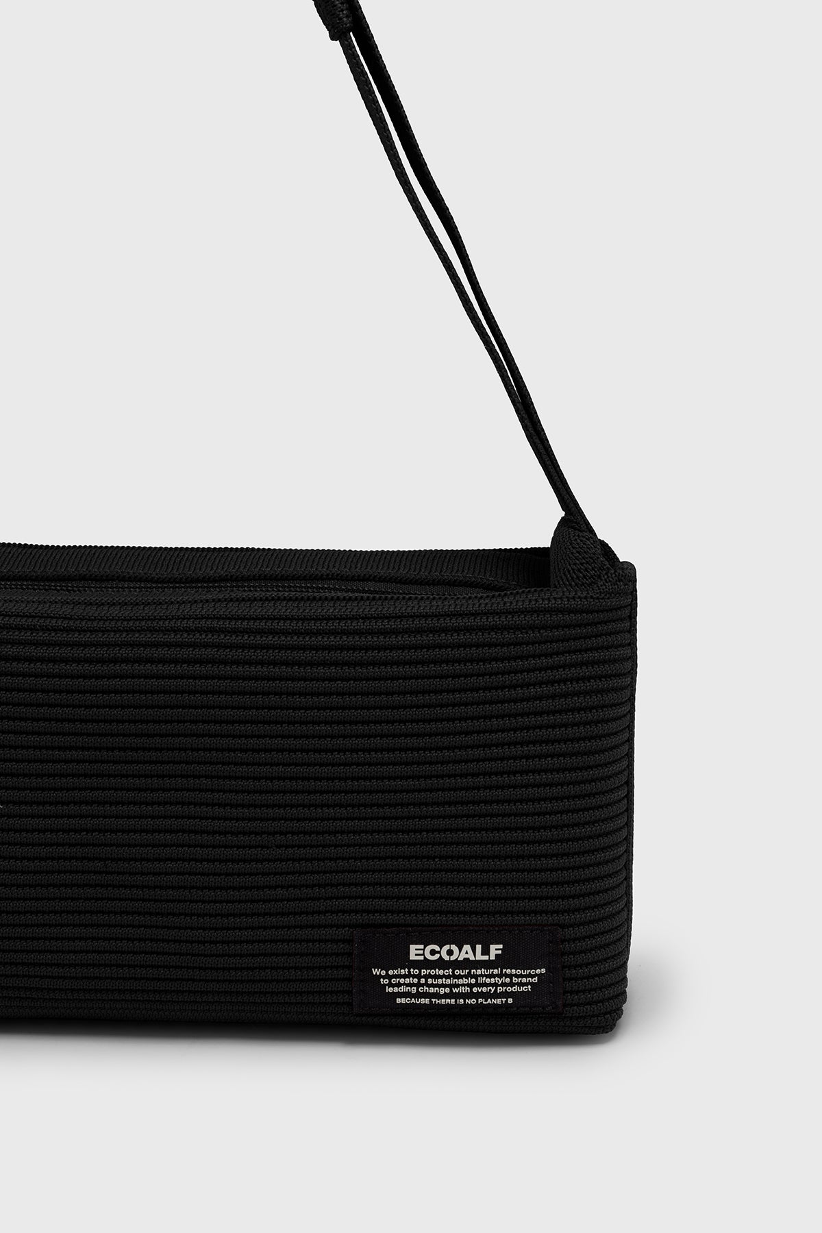 TASCHE TIKA BAGUETTE SCHWARZ