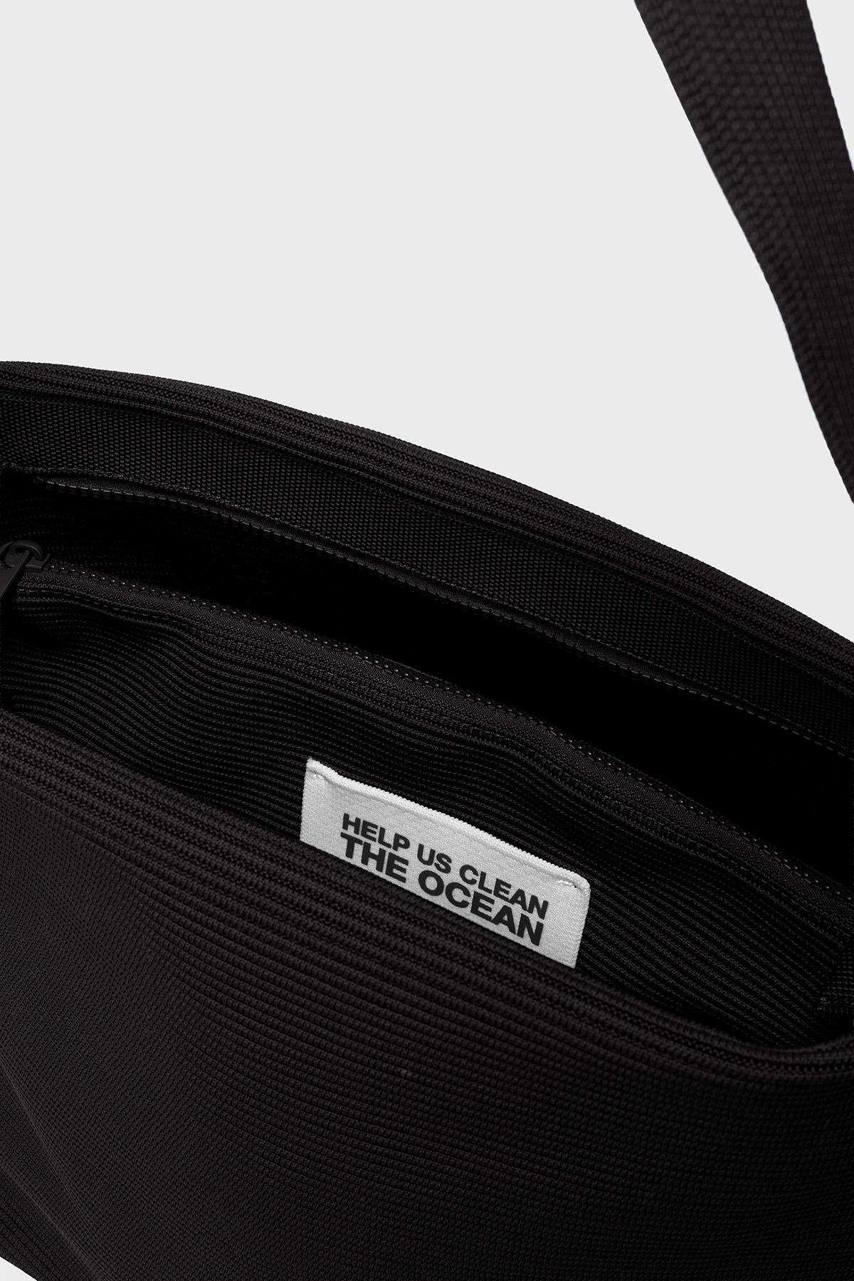 BLACK TIKA BUCKET BAG