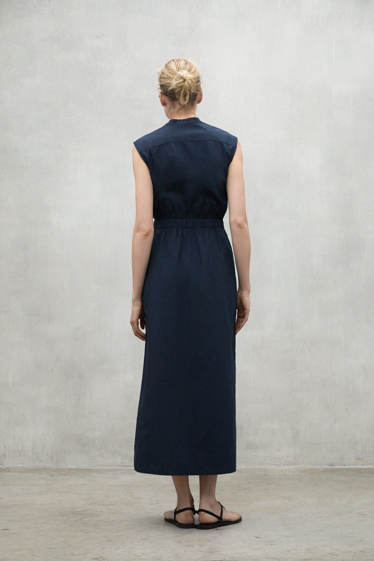 KLEID MIKA DUNKELBLAU