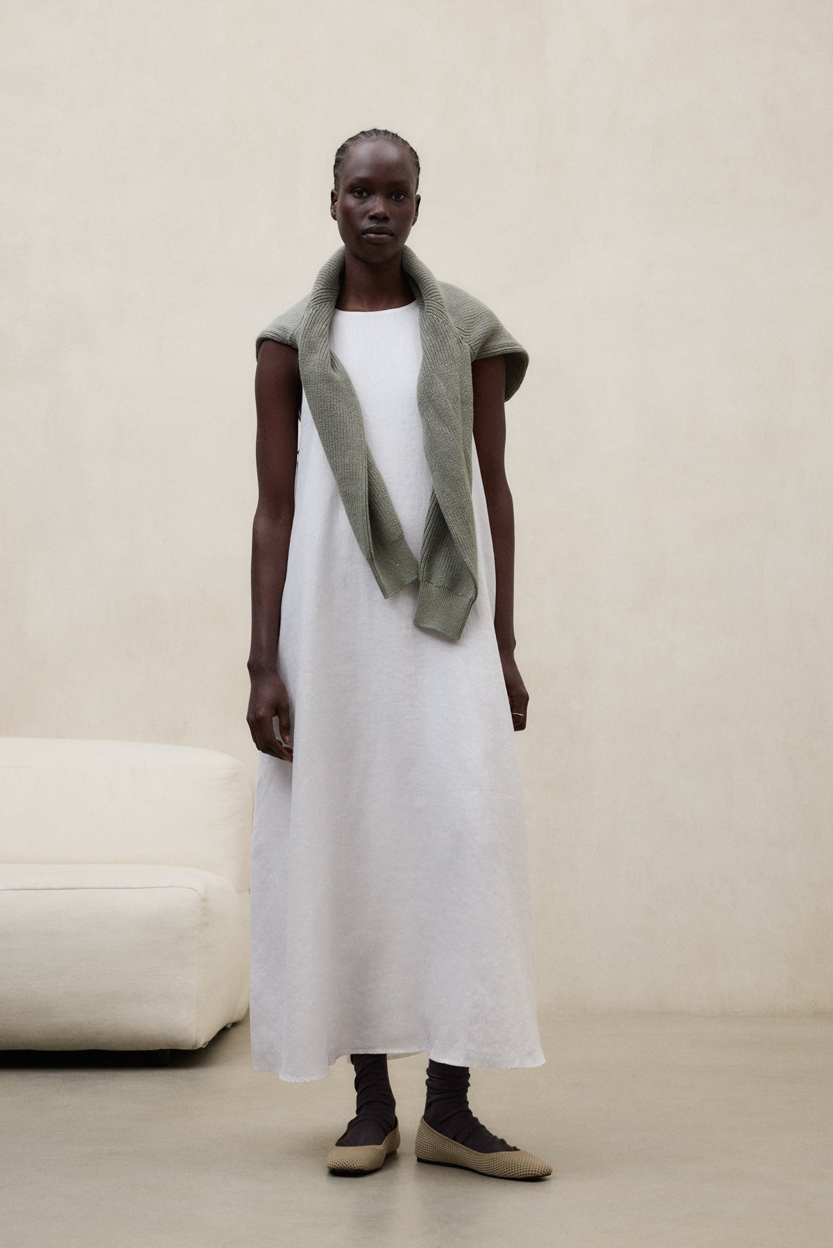 WHITE UKARA DRESS