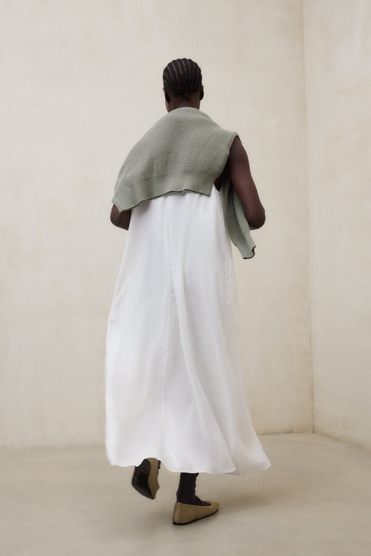 WHITE UKARA DRESS