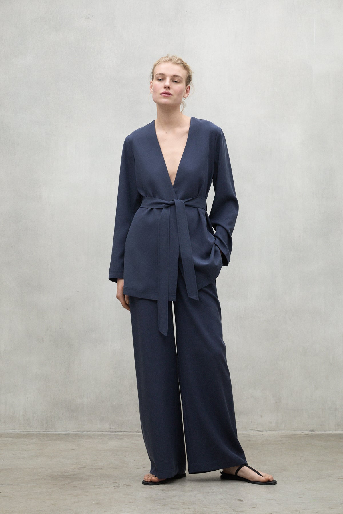 CHAQUETA TANA AZUL MARINO
