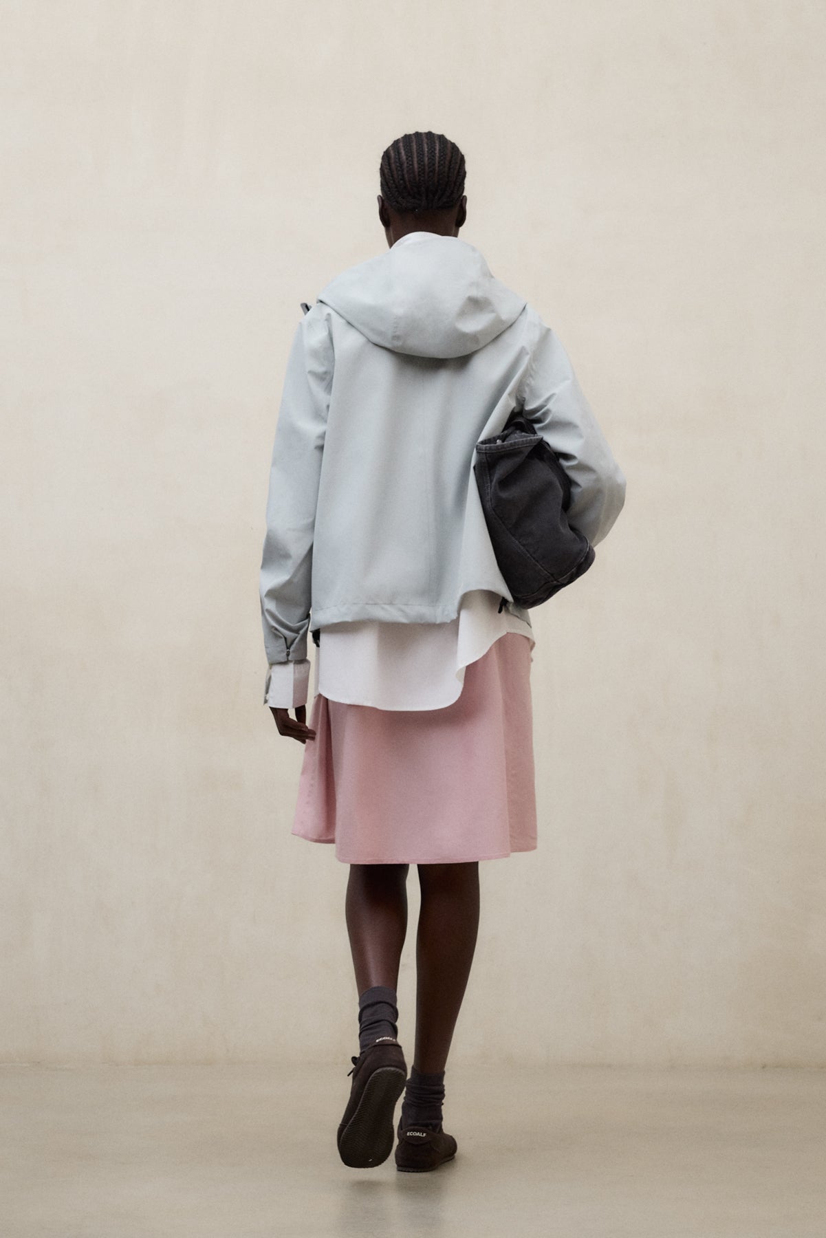 CHAQUETA VENIS GRIS CLARO