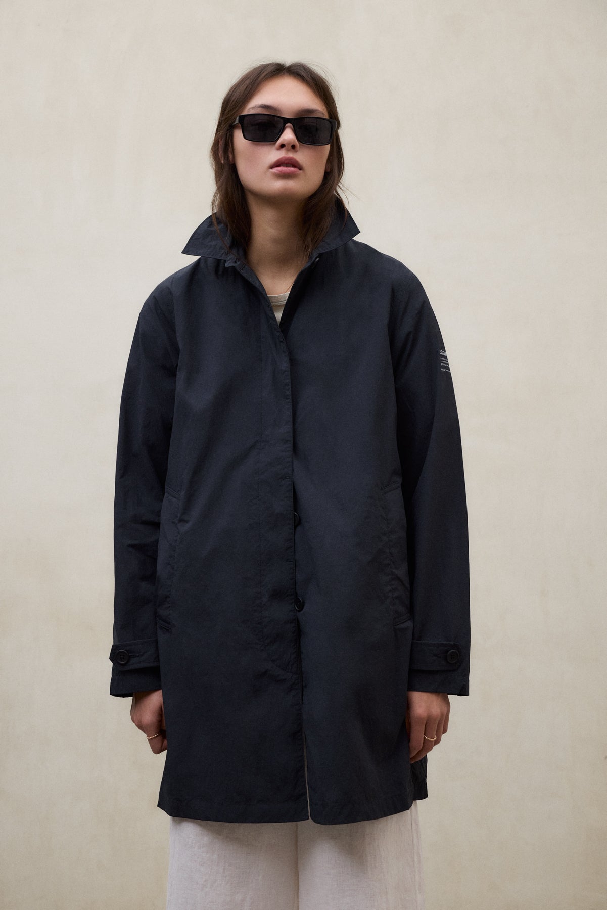 GABARDINA PACKABLE VERNE AZUL MARINO