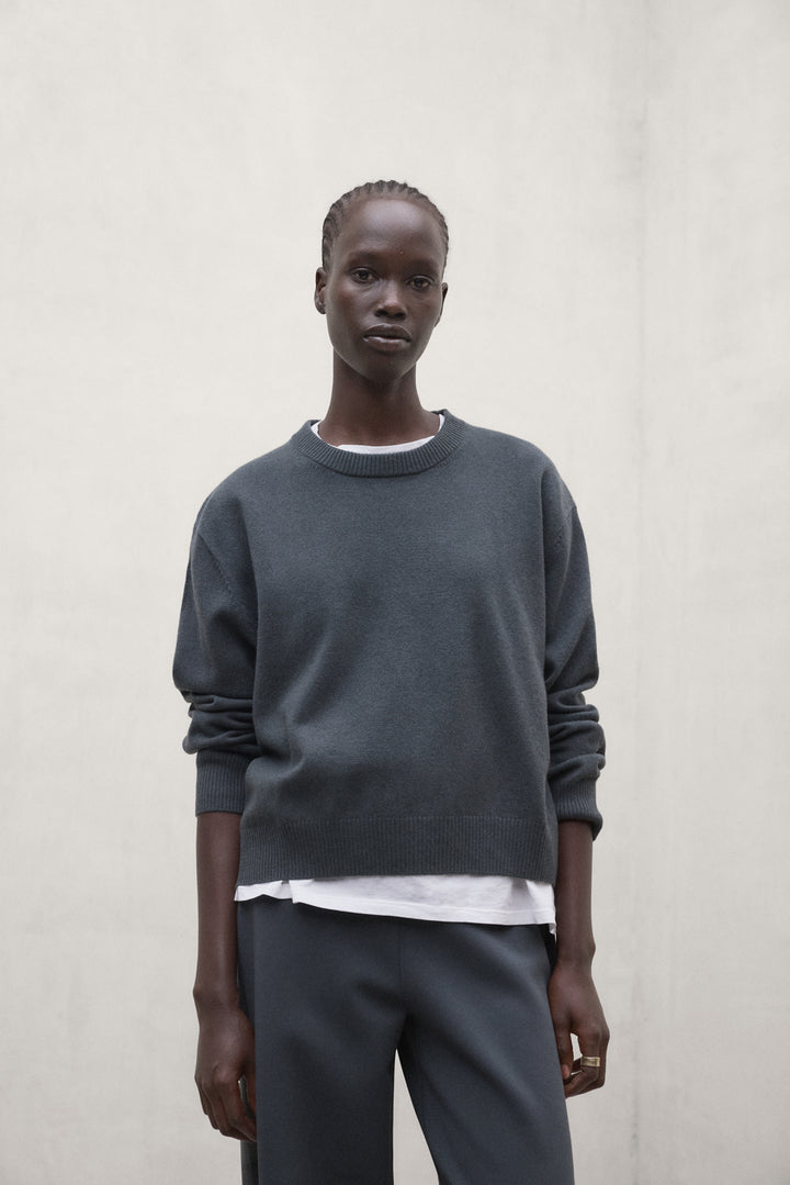 KHAKI COSMOS SWEATER