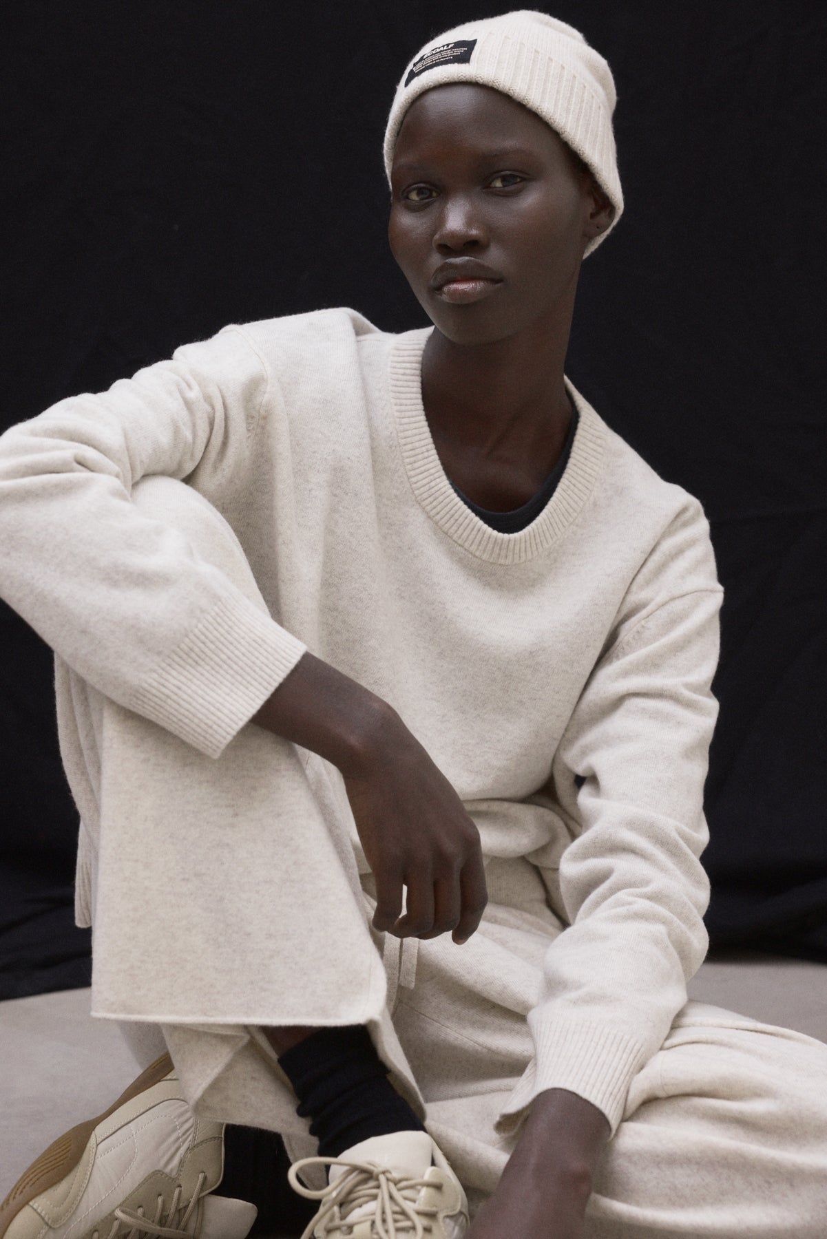 BEIGE COSMOS SWEATER