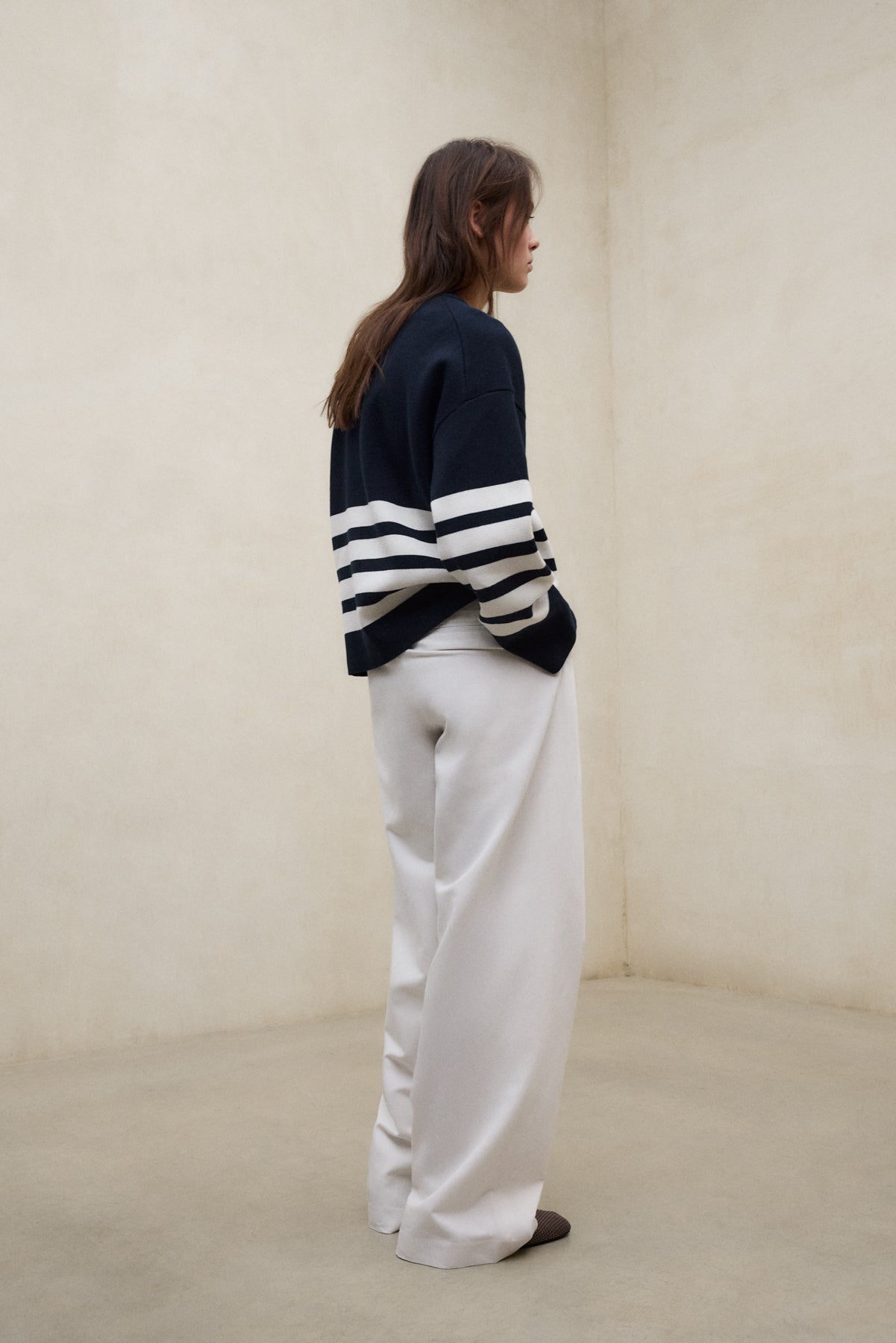 NAVY BLUE KOA SWEATER