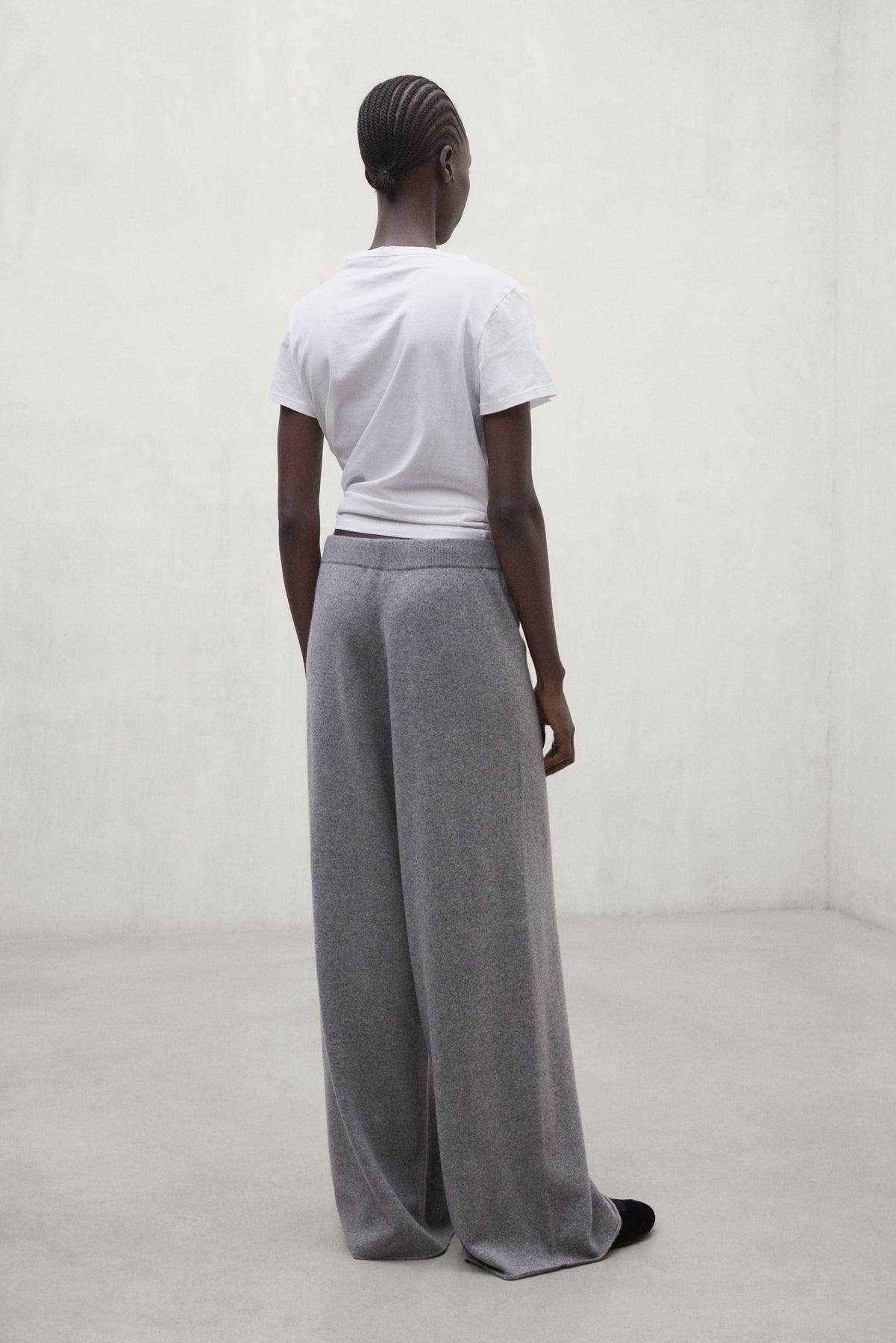 PANTALÓN MILLAN GRIS