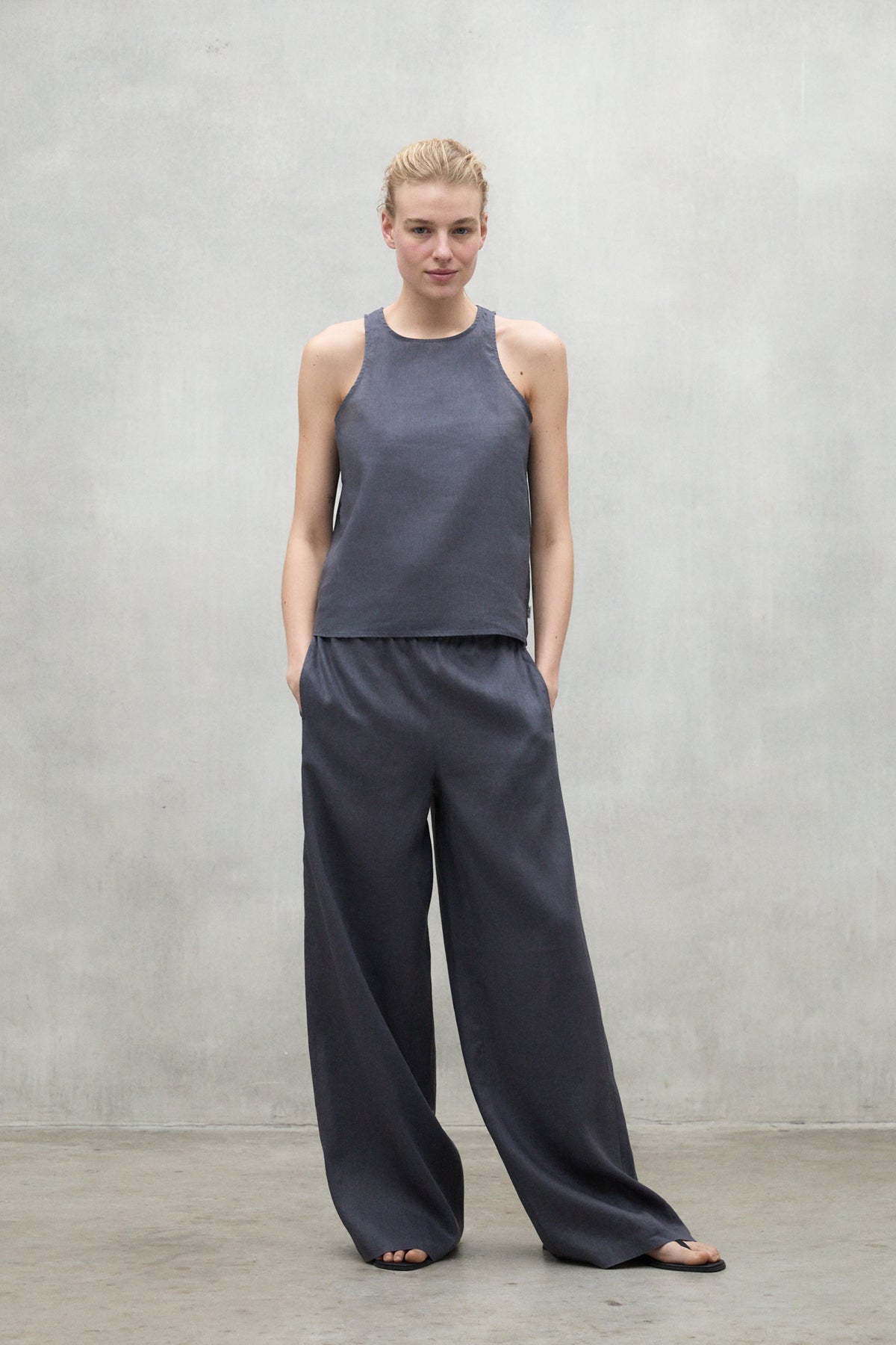 DARK GREY MOSSI TROUSERS