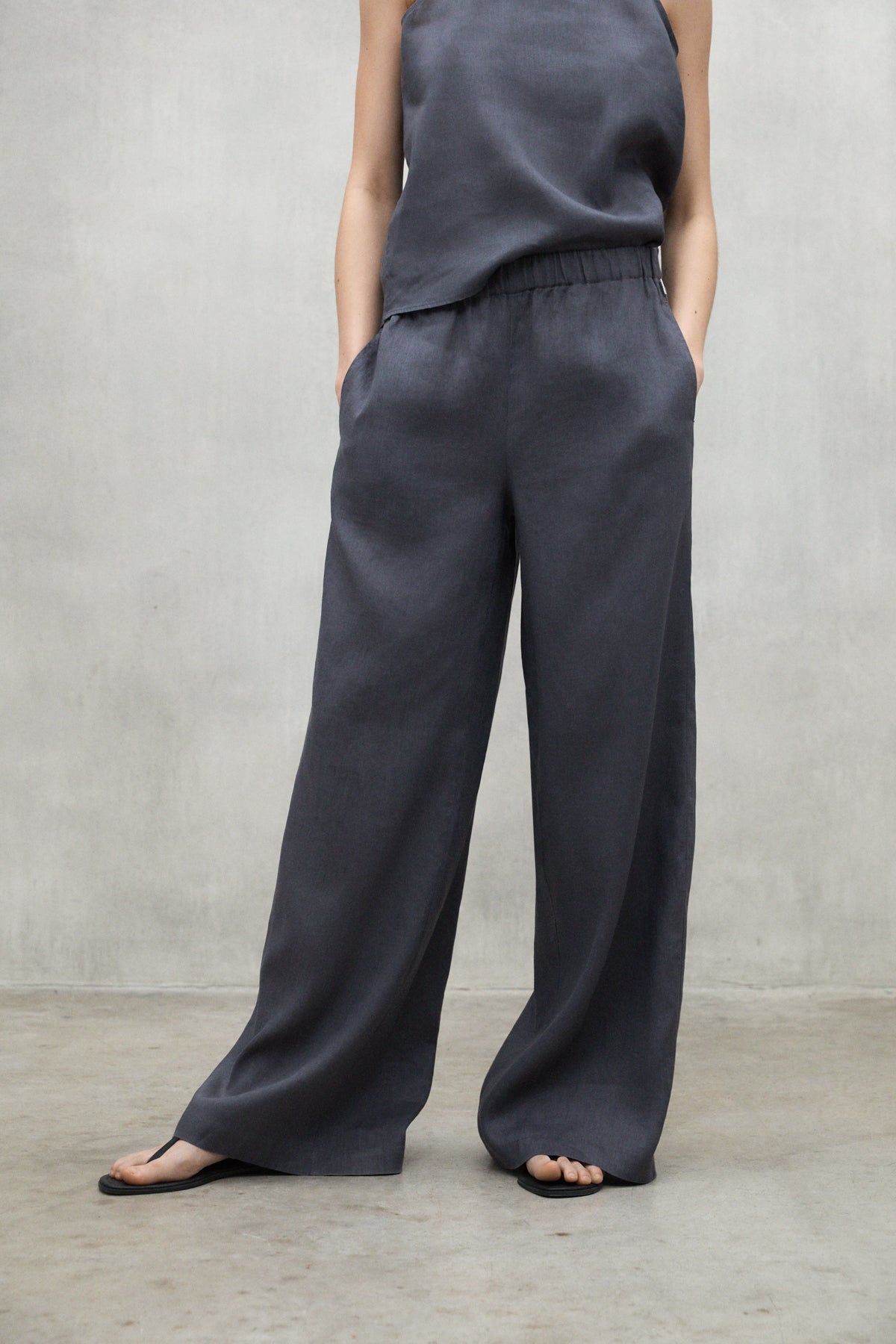 DARK GREY MOSSI TROUSERS