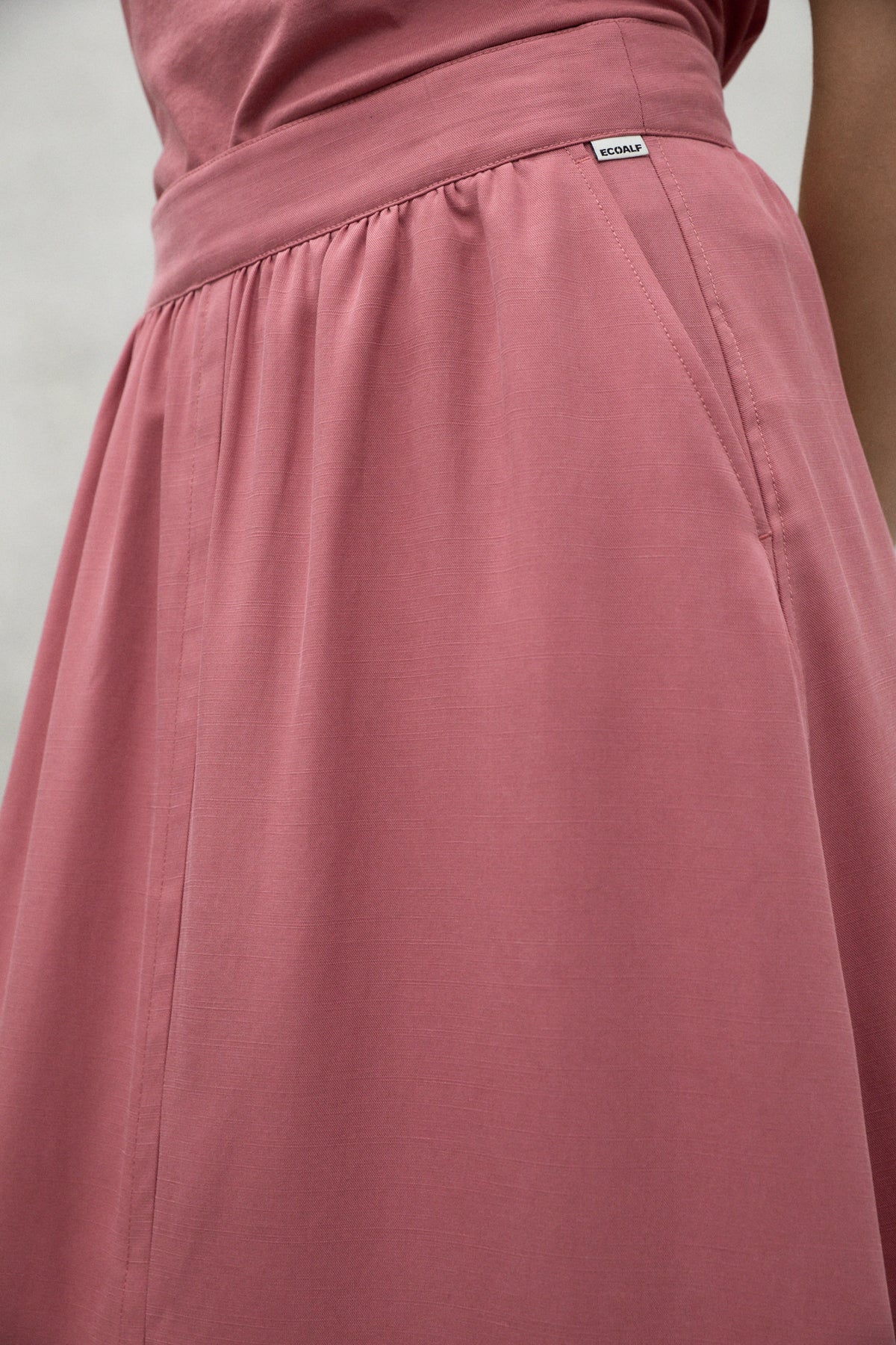 RED YOKO SKIRT