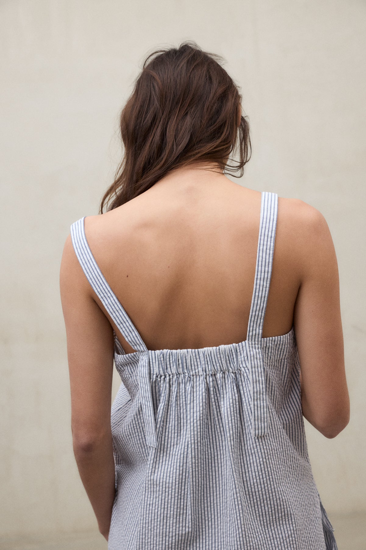 BLUE AND WHITE ARIA SHIRT