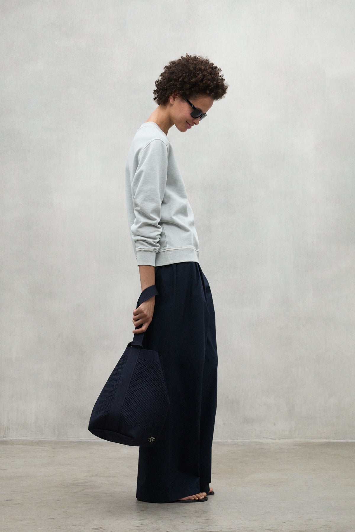 LIGHT GREY ARECIFE SWEATSHIRT
