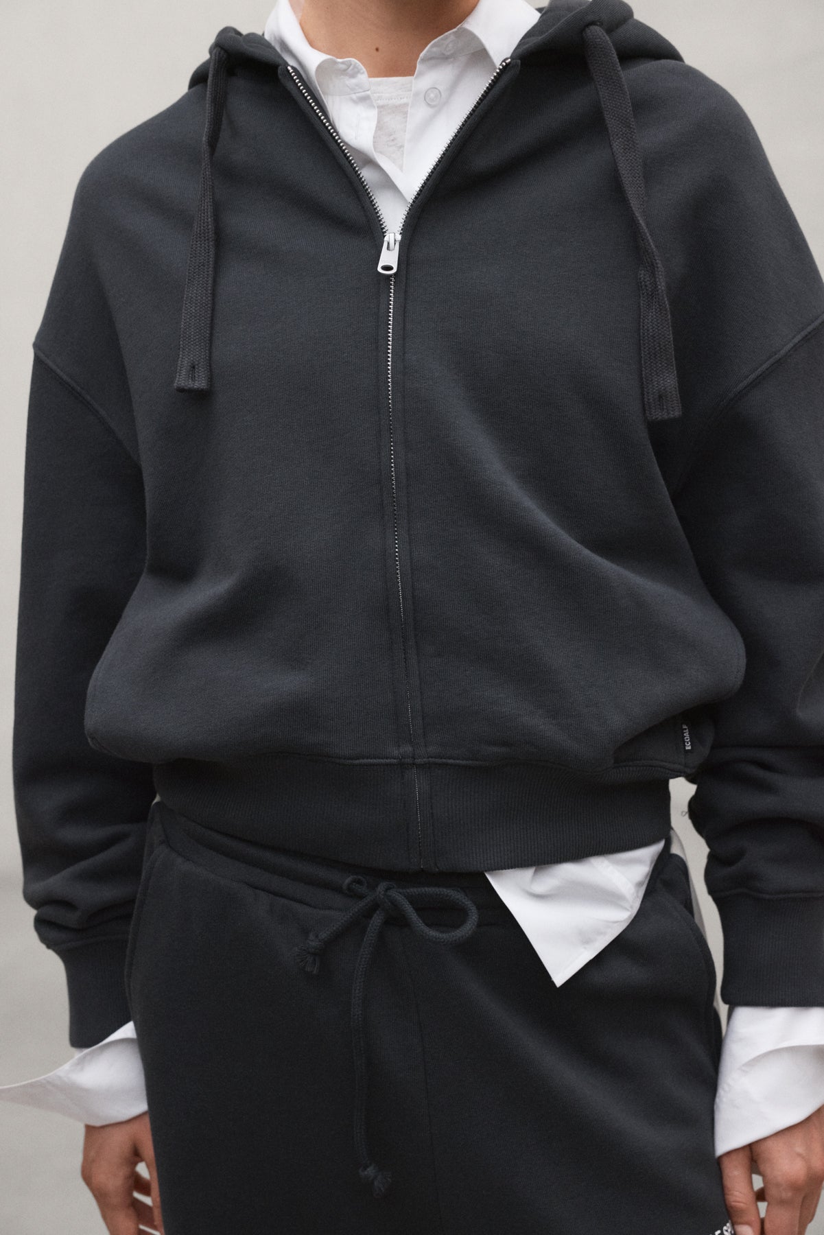 SUDADERA AYLLONA GRIS OSCURO