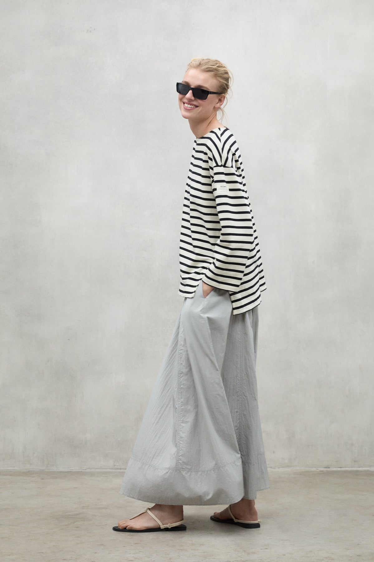 WHITE SAILOR SWEATSHIRT