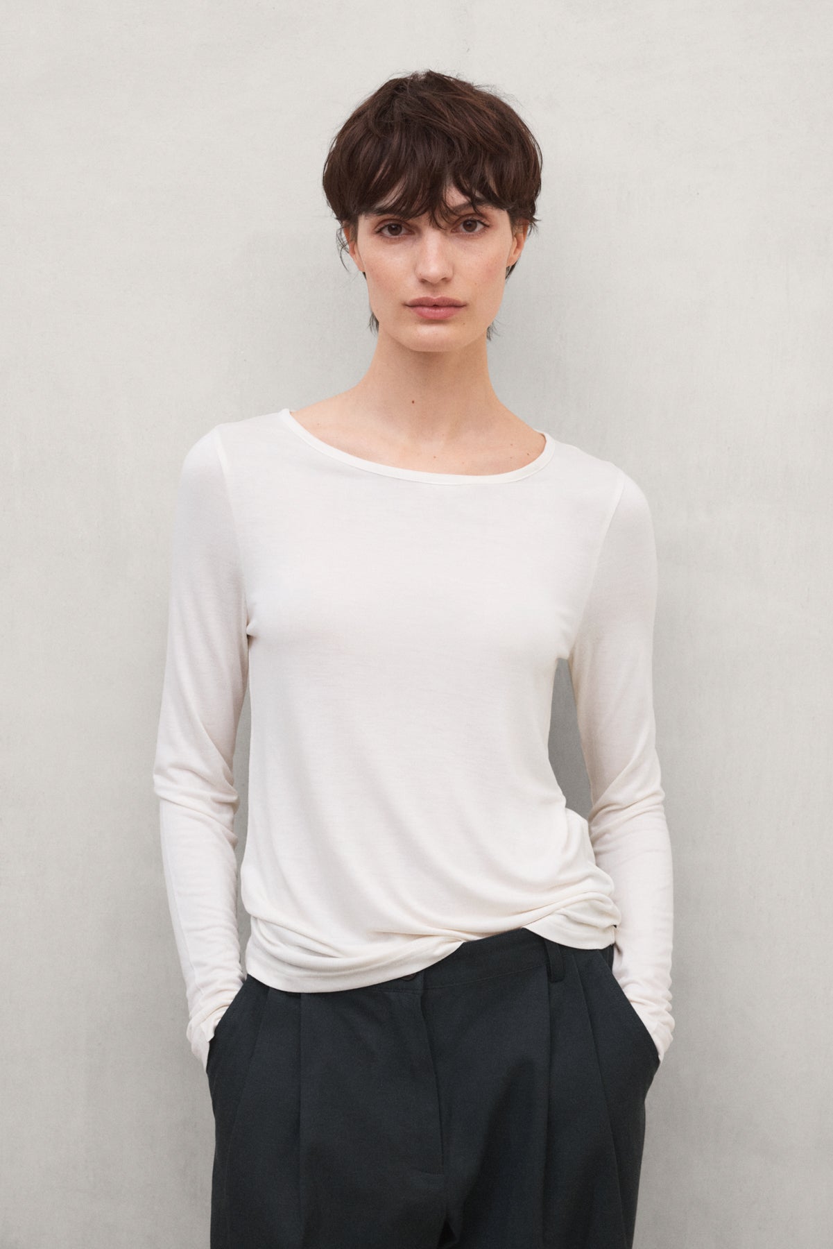 WHITE BOLONA T-SHIRT