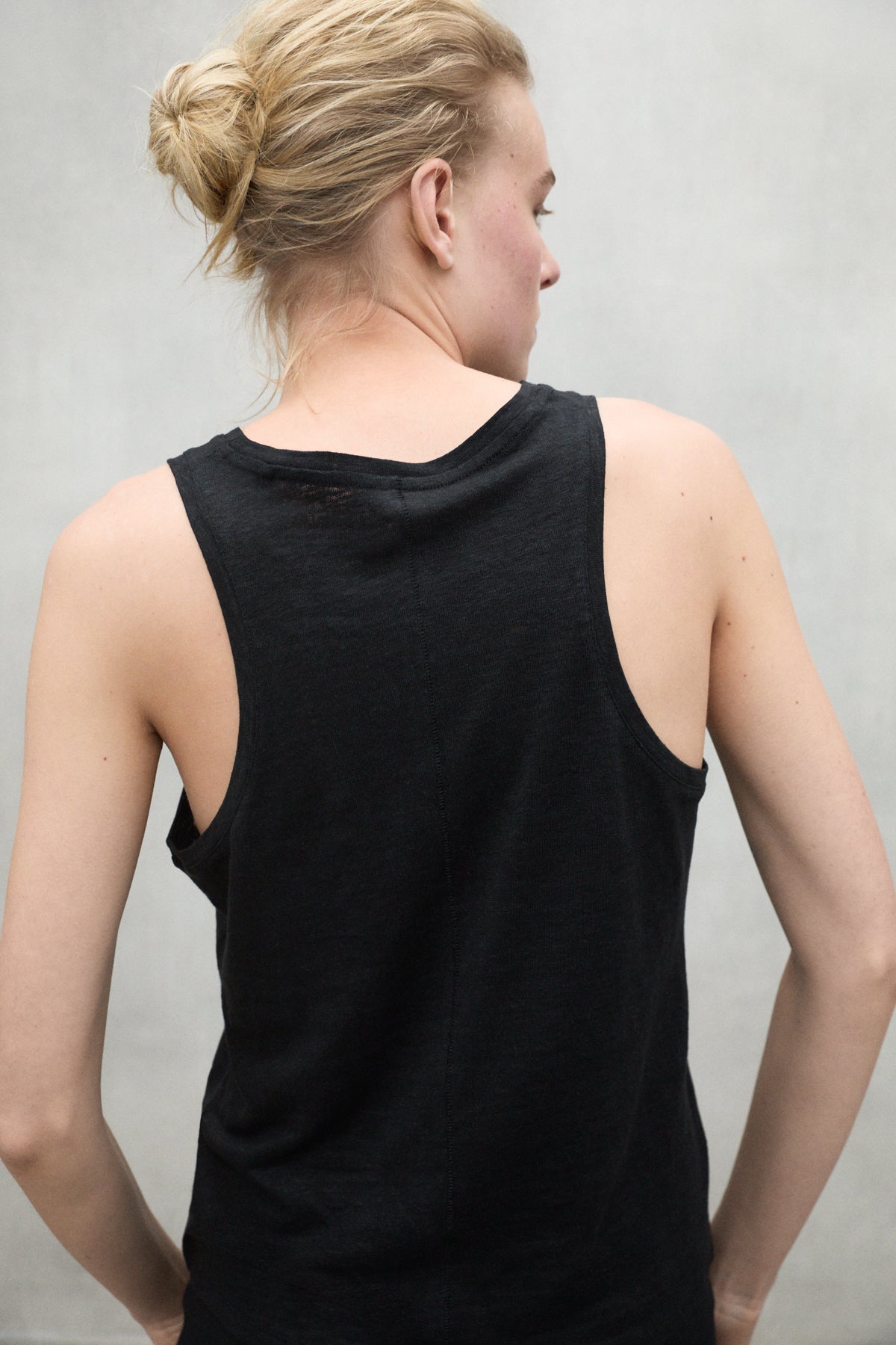 BLACK HALDEN T-SHIRT